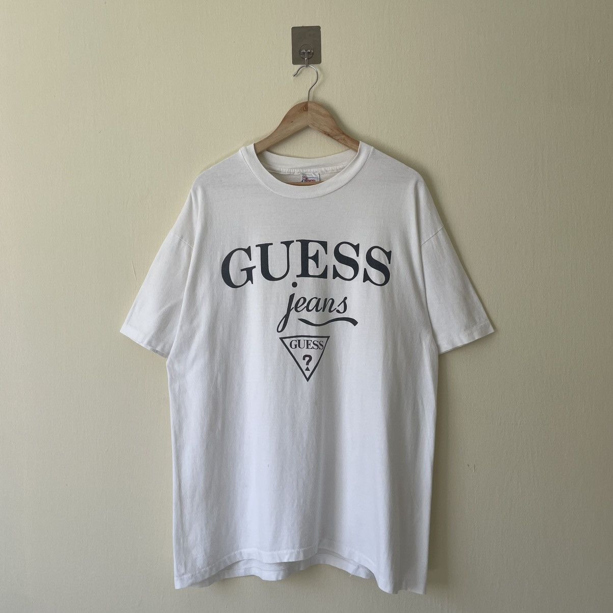 Guess Vintage Guess Iconic Logo Tee Shirt Size US XL / EU 56 / 4 - 1 Thumbnail