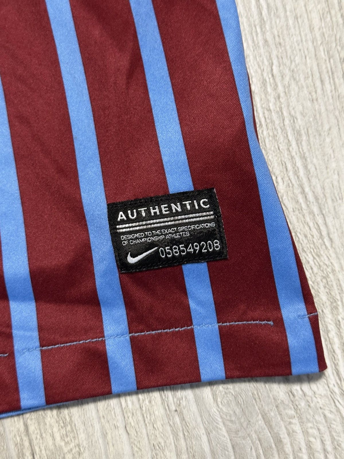 Nike Nike Trabzonspor 2012 #61 IBO Home Football Soccer Jersey Size US M / EU 48-50 / 2 - 3 Thumbnail