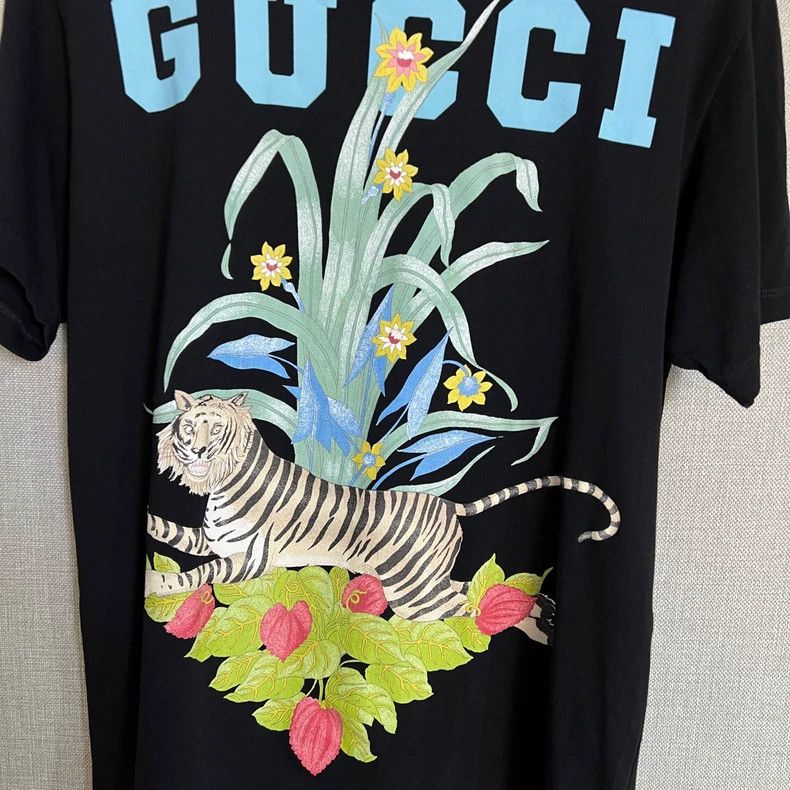 Gucci Gucci Black floral logo short sleeves 2502-Nextarrow Size US S / EU 44-46 / 1 - 3 Thumbnail