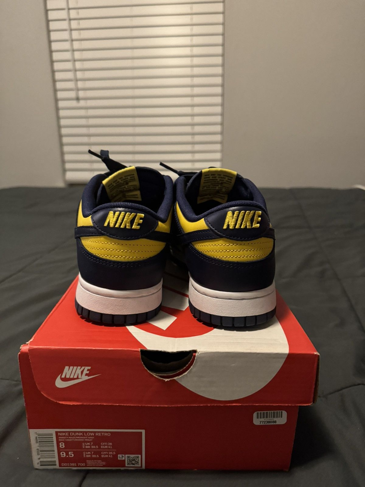 Nike Nike Dunk Low “Michigan” Size US 8 / EU 41 - 4 Thumbnail