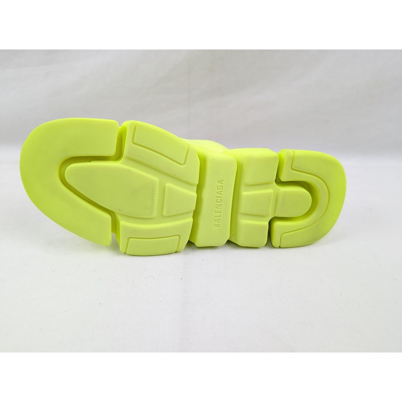 Balenciaga o1rshd1 Speed 2.0 Slides in Fluo Yellow Size US 11 / EU 44 - 9 Thumbnail