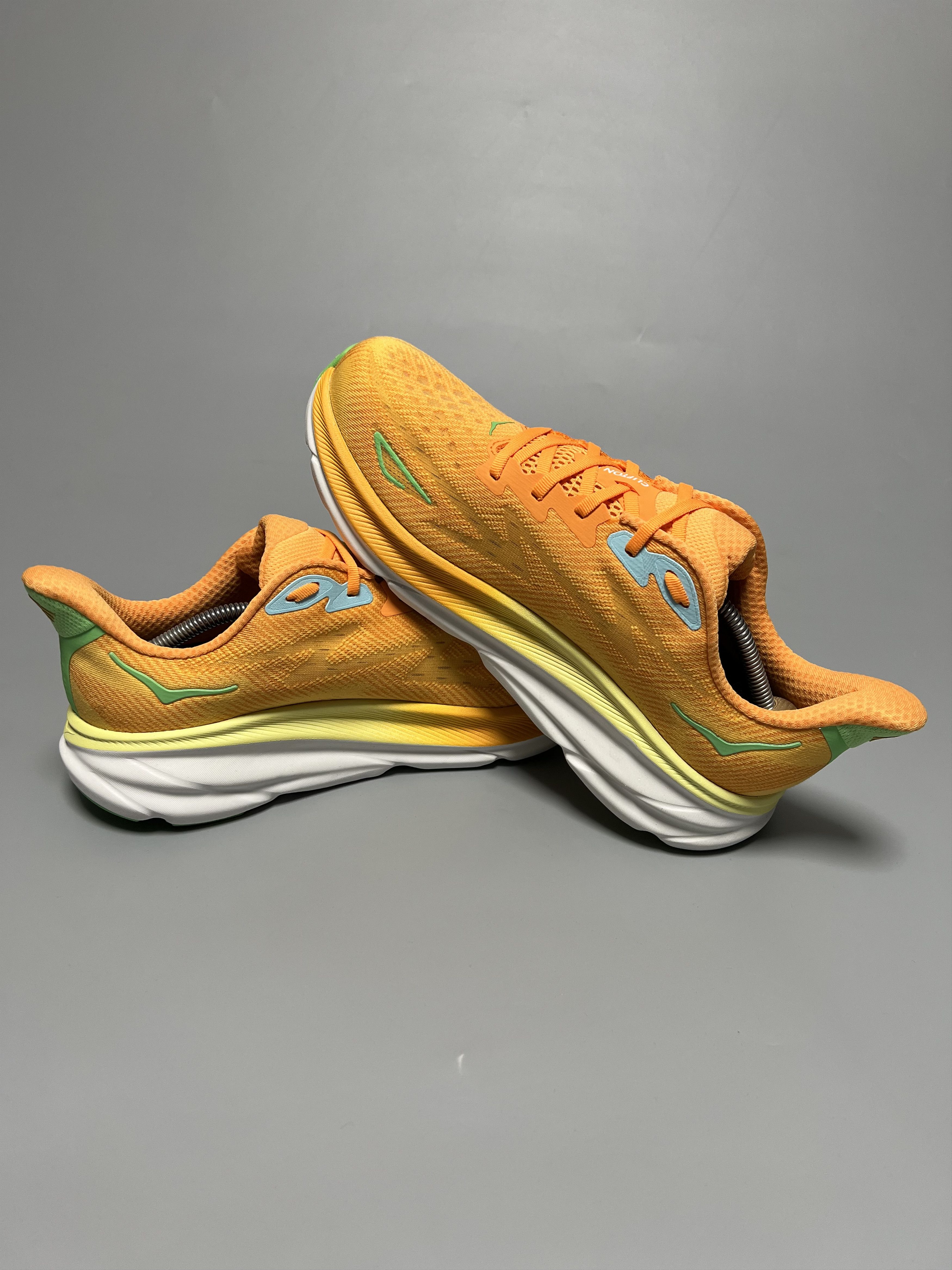 Hoka 10.5EE Hoka One One Clifton 9 Wide Running Shoes Walking Gym Size US 10.5 / EU 43-44 - 5 Thumbnail