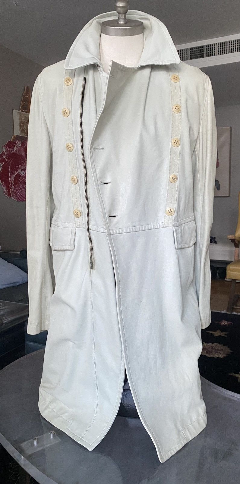 Ann Demeulemeester Ann Demeulemeester White Leather Overcoat Size US L / EU 52-54 / 3 - 8 Thumbnail