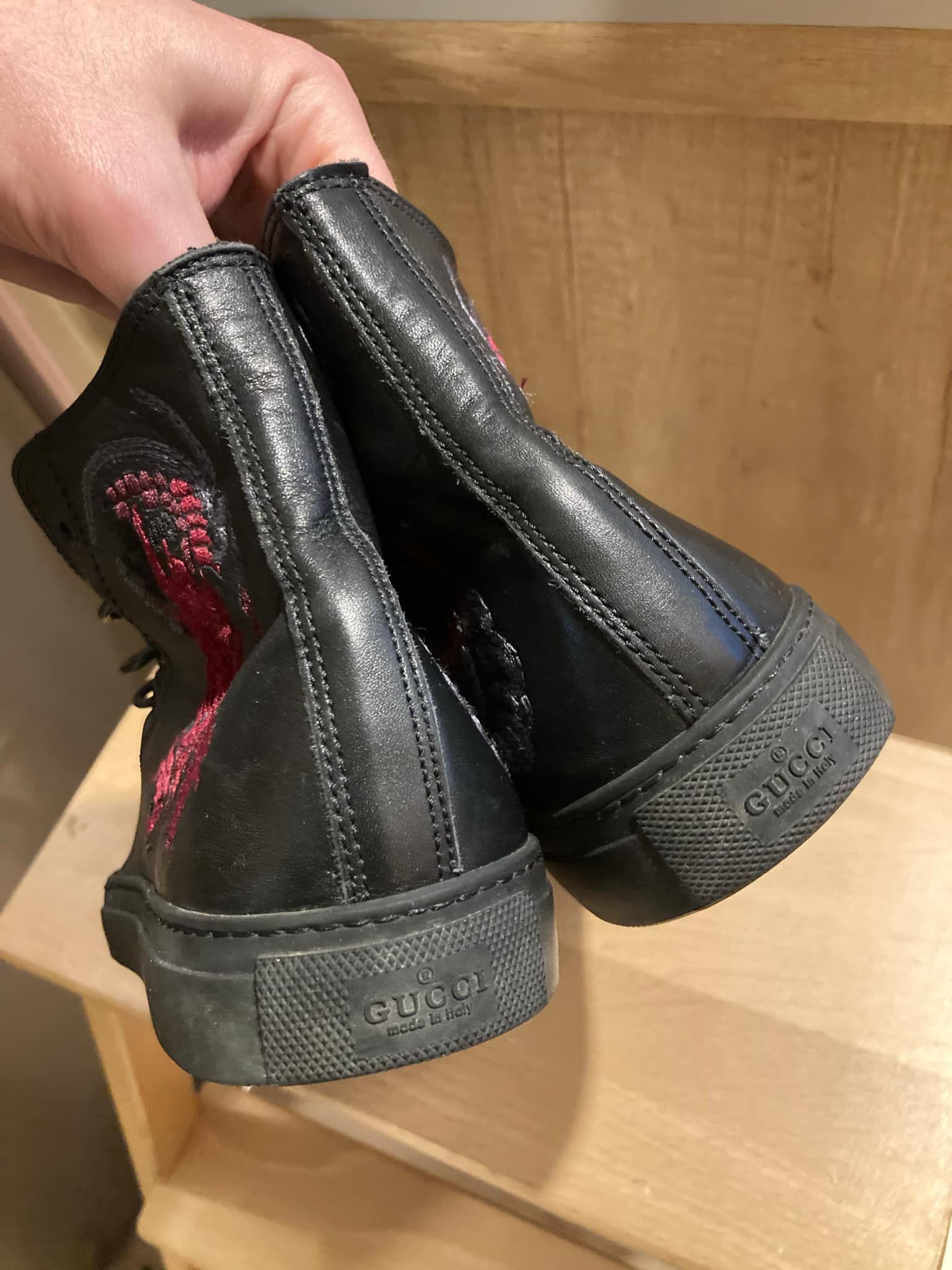 Gucci Gucci TomFord Leather Hi-Top ChuckTaylors Dragon Embroidered Size US 8.5 / IT 38.5 - 6 Thumbnail