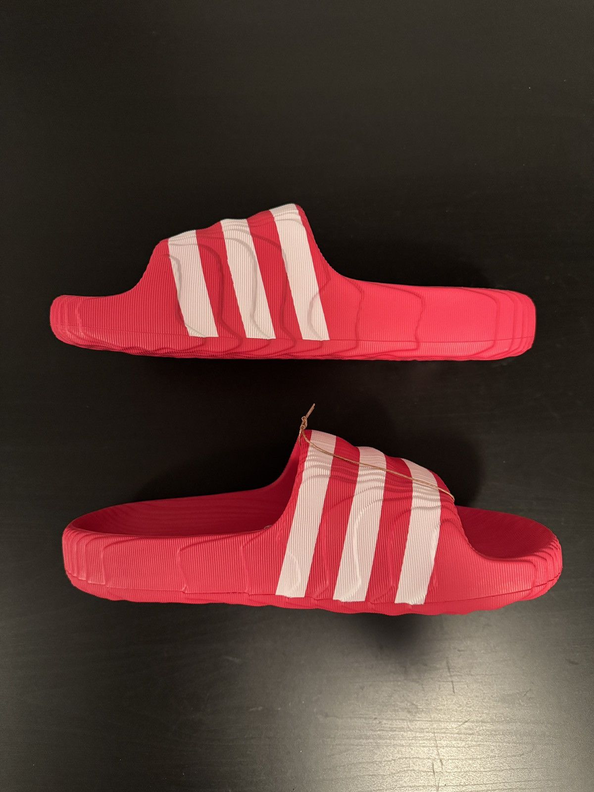 Adidas ADIDAS ADILETTE 22 SLIDES BETTER SCARLET CLOUD WHITE Size US 12 / EU 45 - 2 Thumbnail