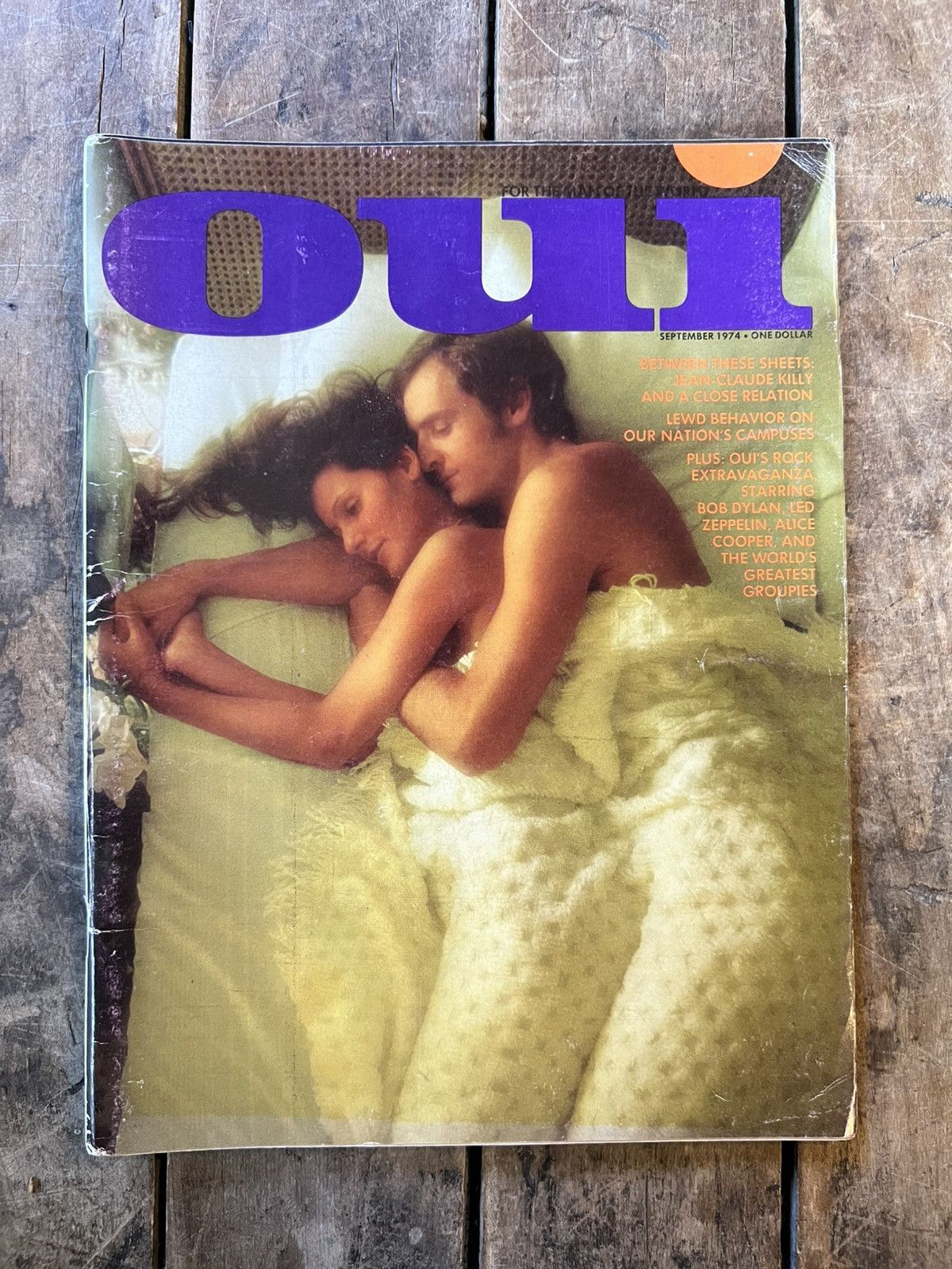 Vintage OUI Magazine “ For The Man of The World ” - September 1974 Size ONE SIZE - 1 Thumbnail