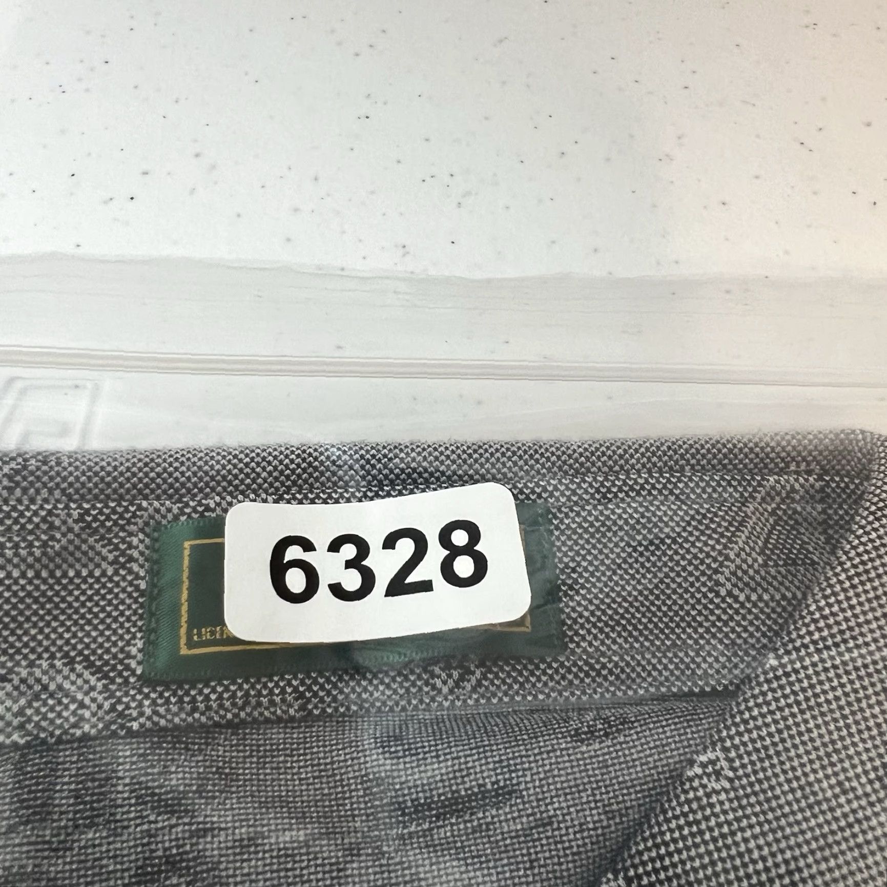 Vintage VINTAGE Augusta Masters Golf Polo Shirt Adult Large Gray All Over Knit Mens Polo 90s Shirt (Size L) Size US L / EU 52-54 / 3 - 7 Thumbnail