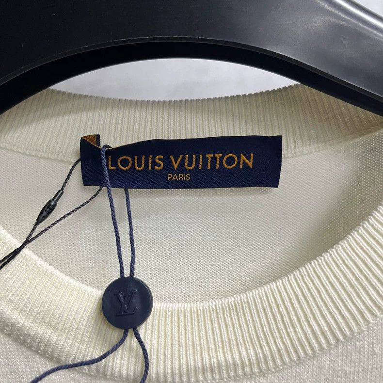 Louis Vuitton Louis Vuitton White Straight Crew Neck Logo Printed Pullov Size US M / EU 48-50 / 2 - 3 Thumbnail