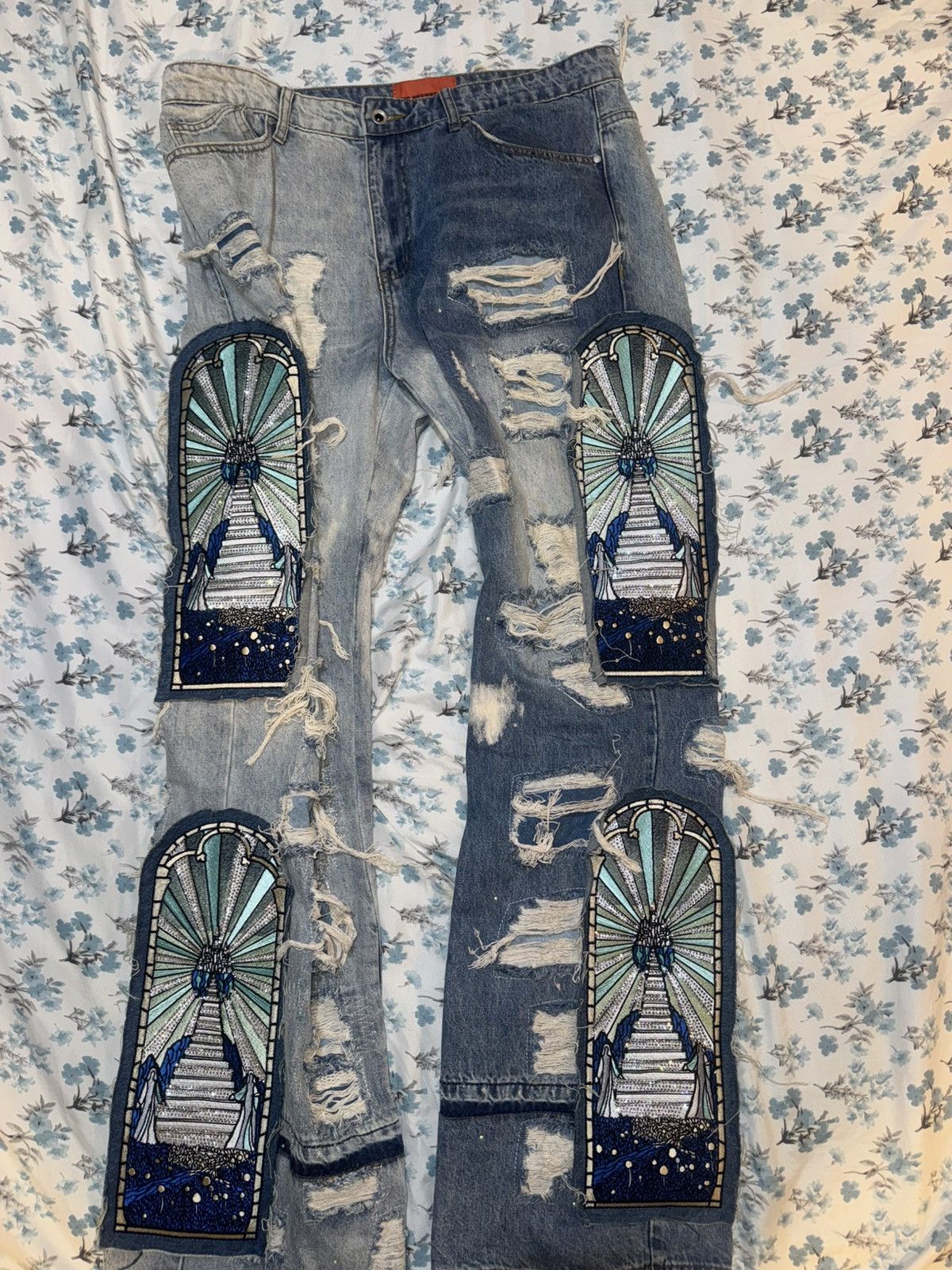 Who decides war rhinestone two tone denim jeans