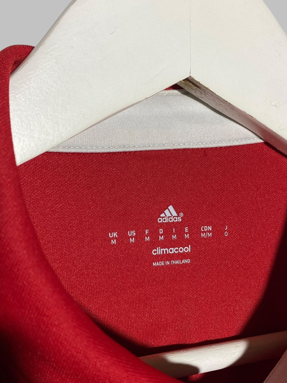 Adidas #5 Hummels Bayern München 2016/17 Adidas Football Shirt Size US M / EU 48-50 / 2 - 19 Thumbnail