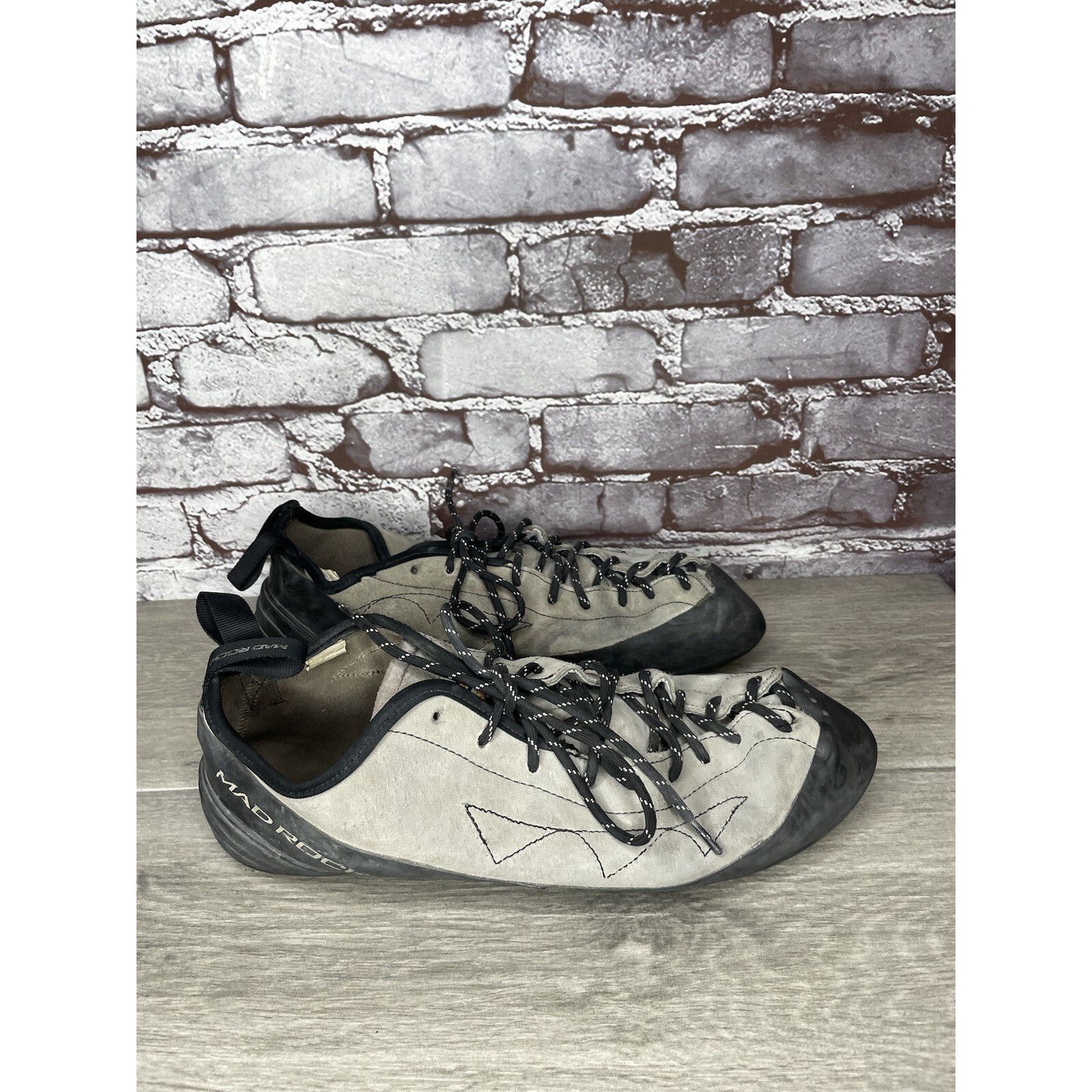 Other Mad Rock Phoenix Gray Synthetic Black Lace Rock Climbing Sho Size US 15 / EU 48 - 13 Thumbnail
