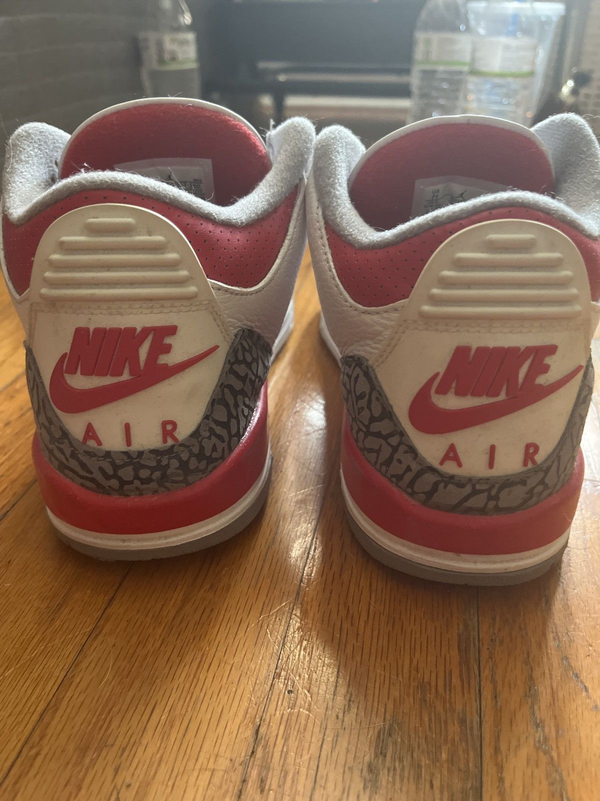 Jordan Brand Jordan 3 Retro Mid Fire Red Size US 7 / EU 40 - 6 Thumbnail