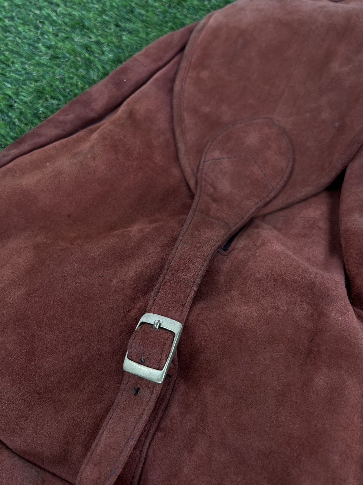 Japanese Brand Y2k Vintage Traveller Suede Leather Sling Bag Brown Size ONE SIZE - 5 Thumbnail