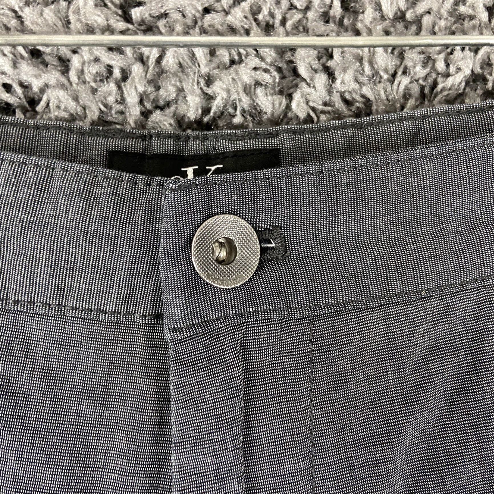 Calvin Klein Calvin Klein Shorts Men 34 Gray Chino Regular Mens Size US 34 / EU 50 - 4 Thumbnail