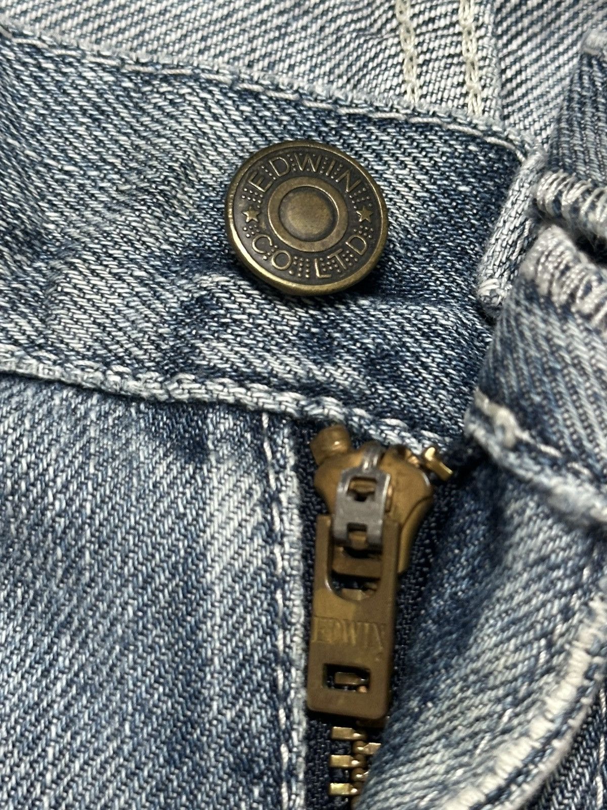 Edwin Edwin 403 Vintage With Distressed Straight Leg & Faded Wash Size US 30 / EU 46 - 7 Thumbnail