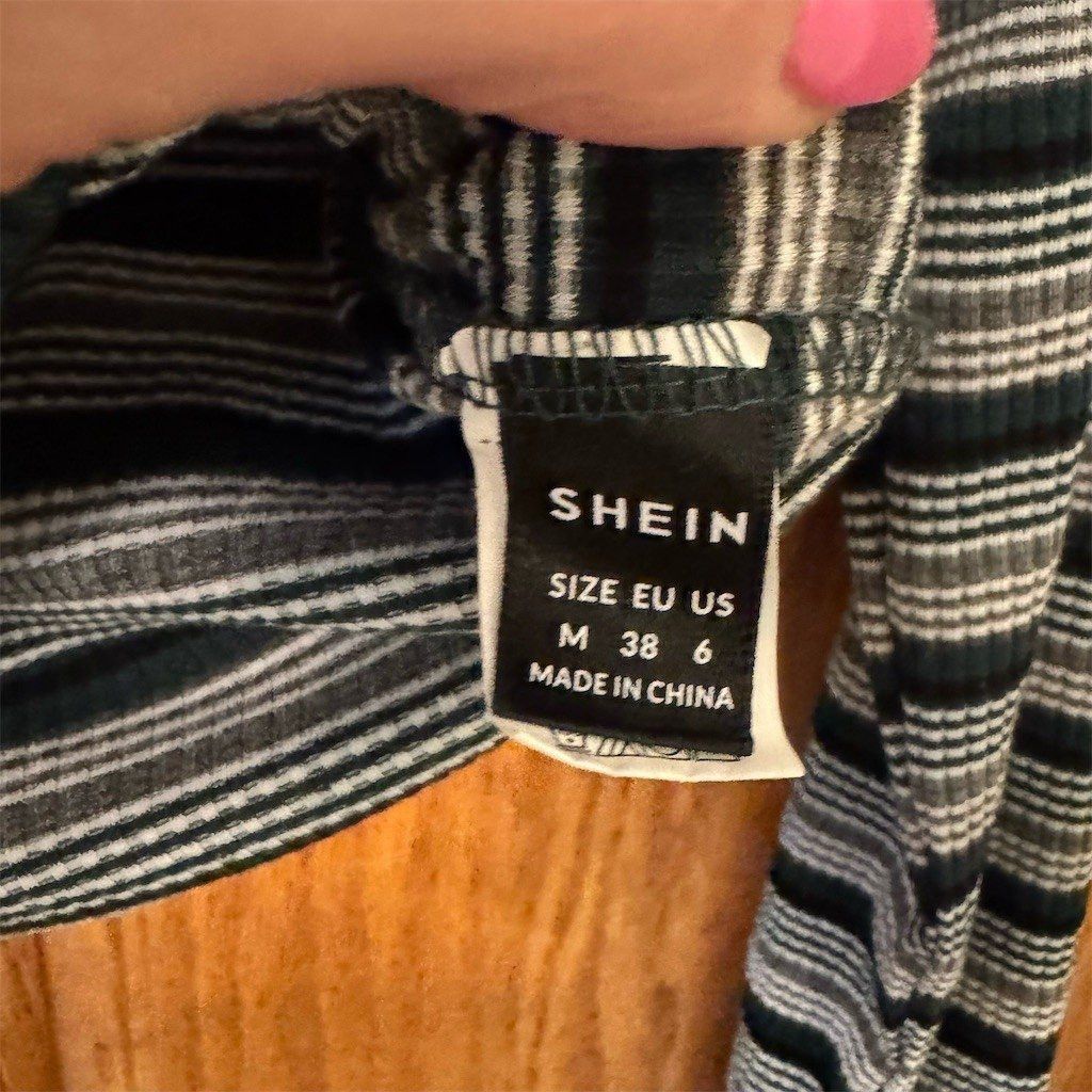 Shein SHEIN Crop Top Womens Size M Green White Black Striped Ribb Size M / US 6-8 / IT 42-44 - 4 Thumbnail