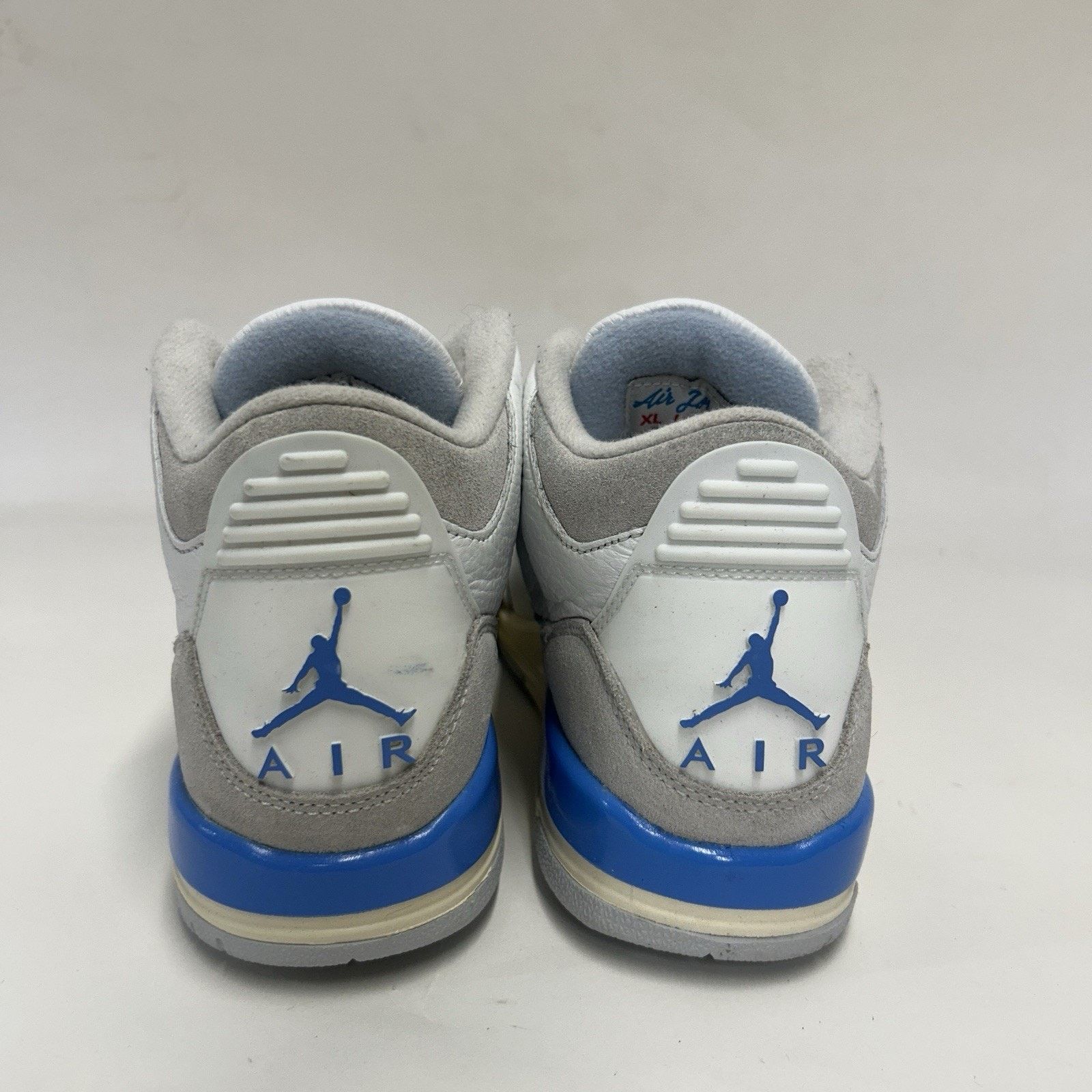 Nike Nike Air Jordan 3 Retro GS “White Blue/Lucky Shorts" Size US 7 / IT 37 - 4 Thumbnail