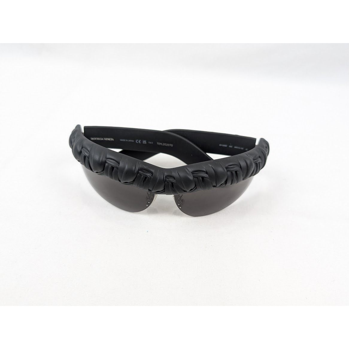 Bottega Veneta o1rshd1 Size: XL / Sunglasses Case Medium in Black Size ONE SIZE - 2 Thumbnail