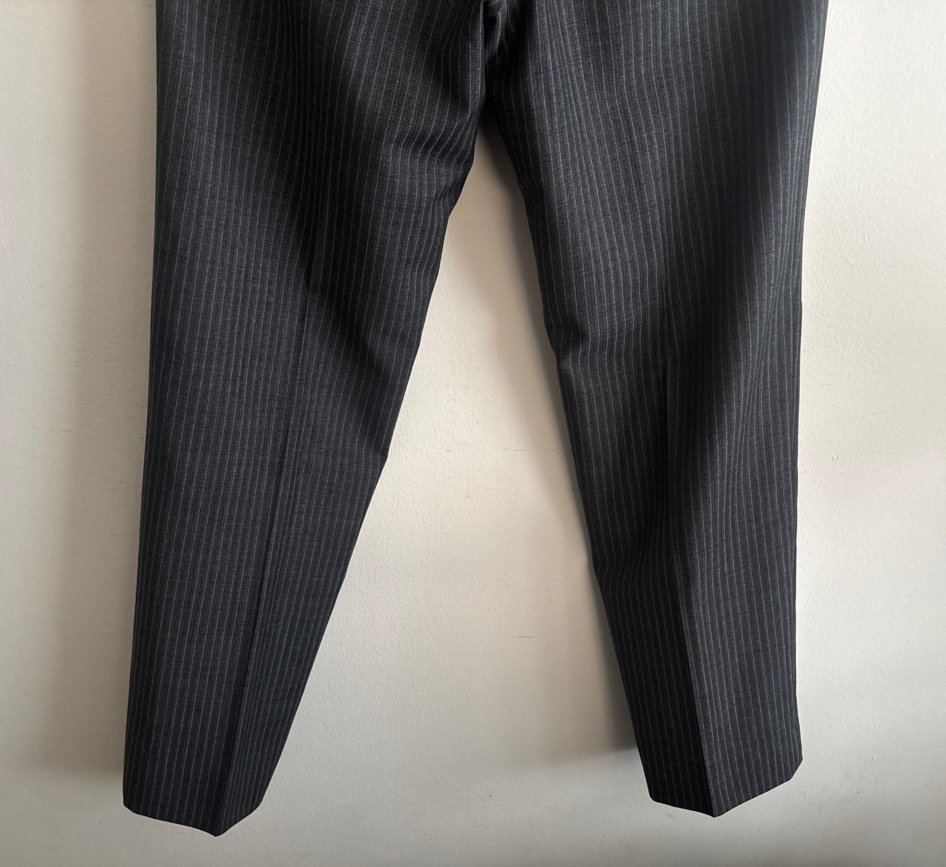 Canali $2100 Charcoal Grey Pinstripe Wool Suit -- 44 Pants 36 Size 44R - 15 Thumbnail