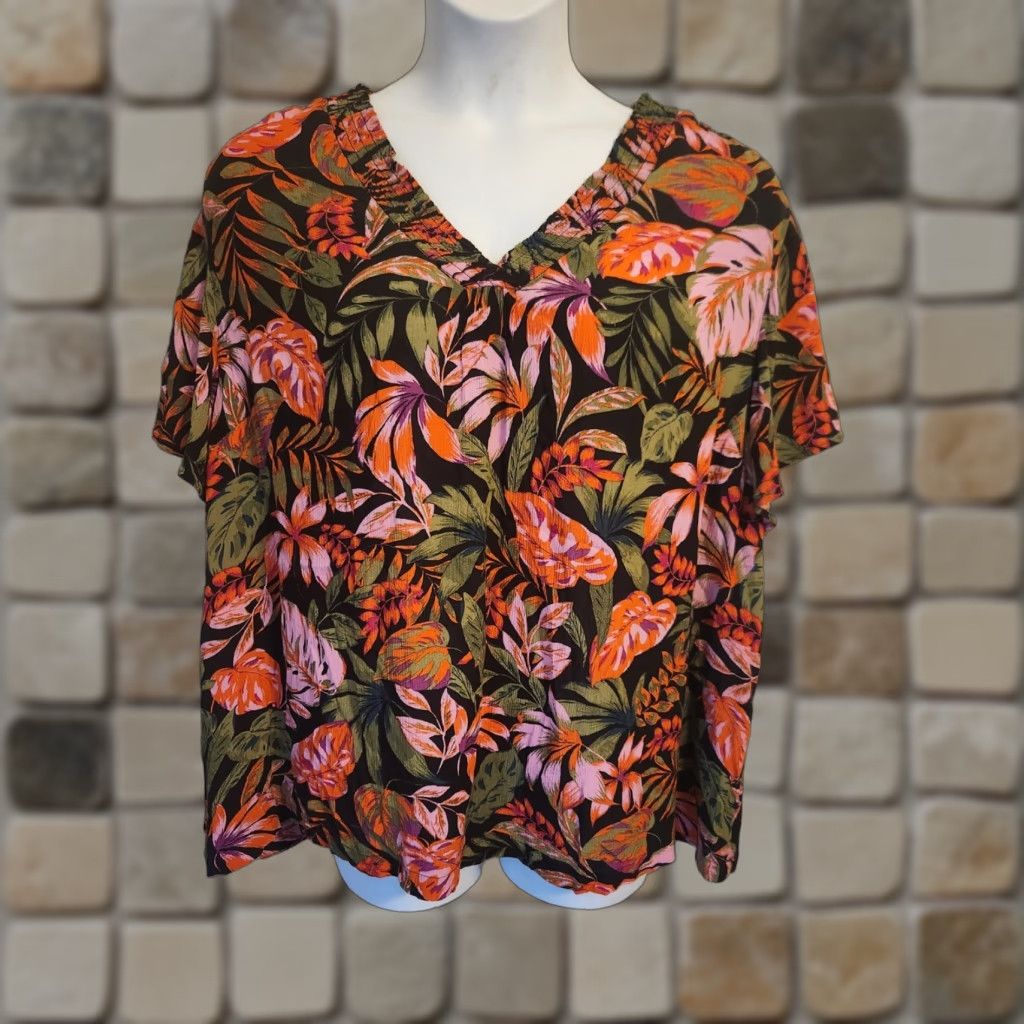 Vintage Terra & Sky Black Floral Print Top Smocked Trim Crinkle Short Sleeve V-Neck 2X Plus Blouse Womens Size XXL / US 16-18 / IT 52-54 - 1 Thumbnail