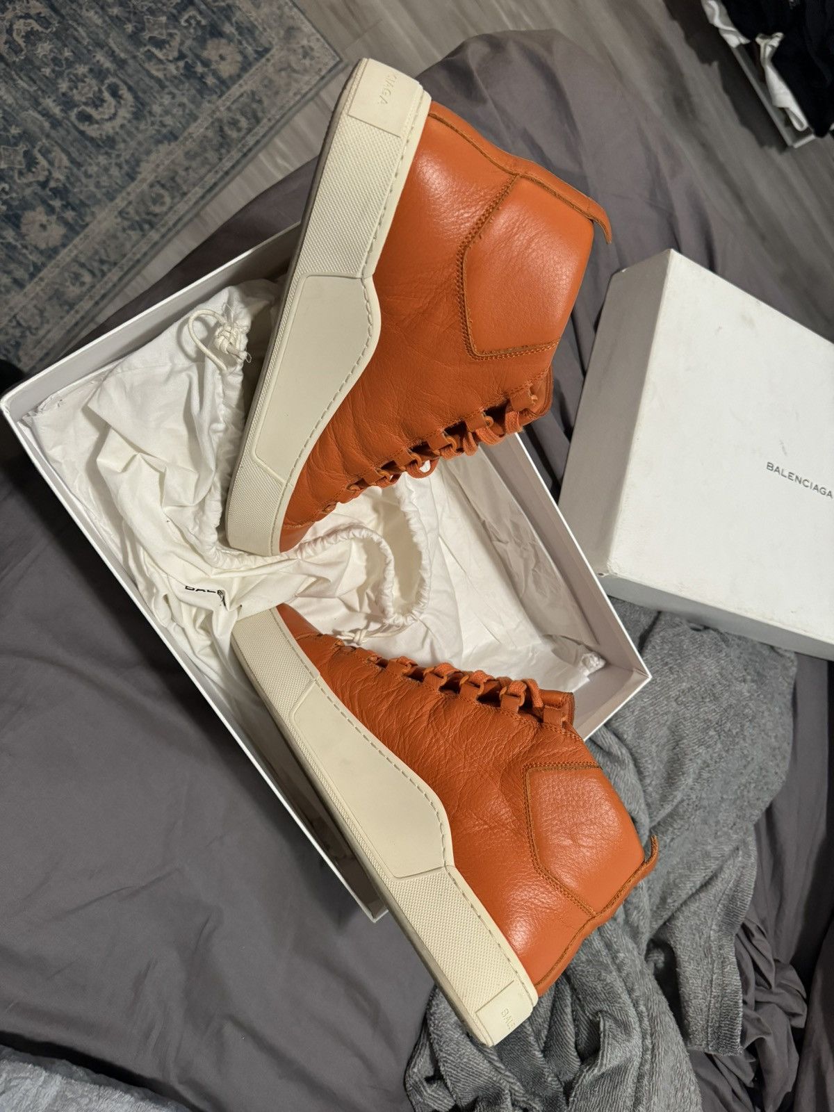 Balenciaga Balenciaga Holiday Arenas 42 Size US 9 / EU 42 - 2 Thumbnail