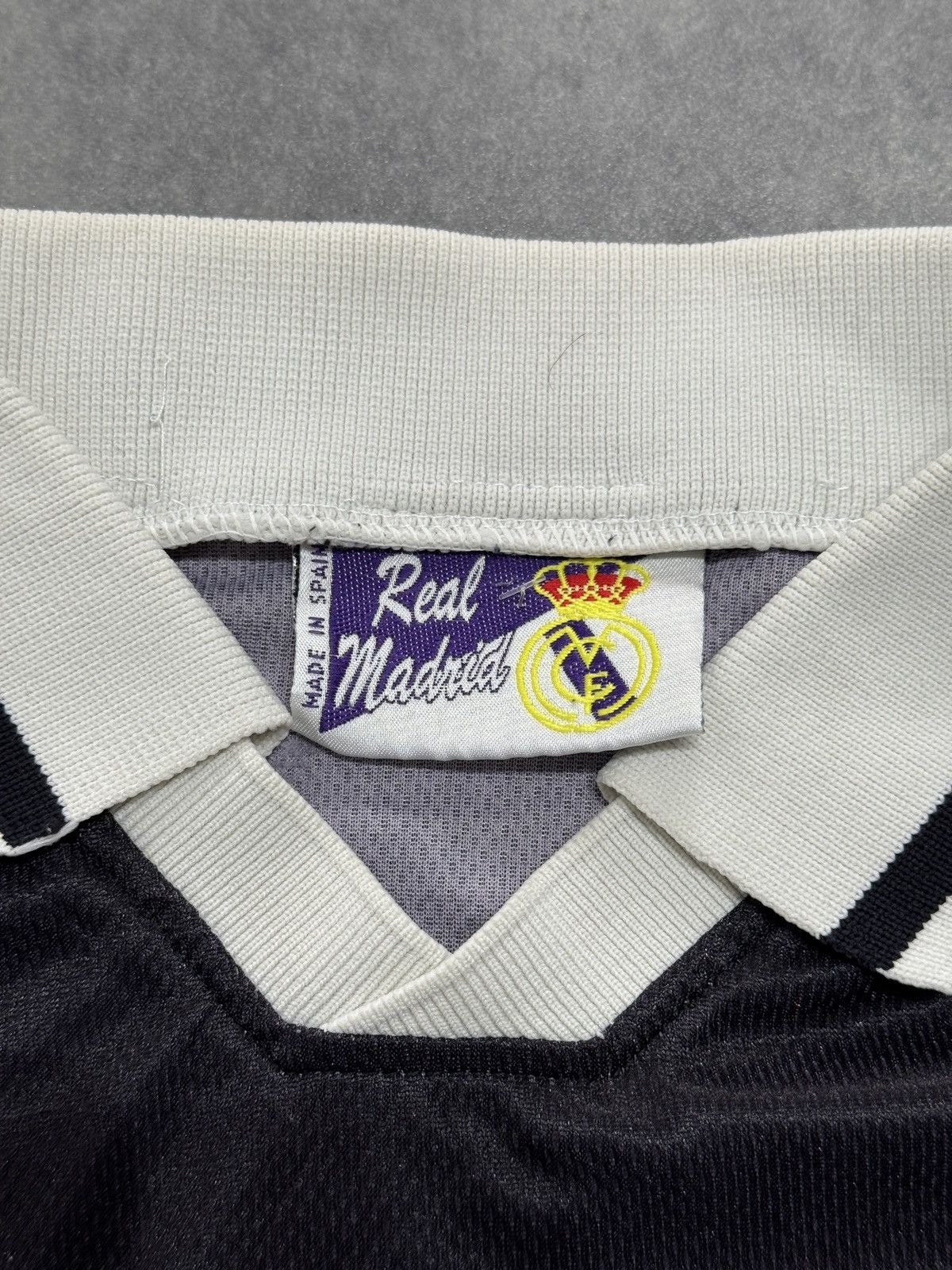 Other 1997/1998 third jersey real madrid x taquy Size M rare Size US M / EU 48-50 / 2 - 6 Thumbnail