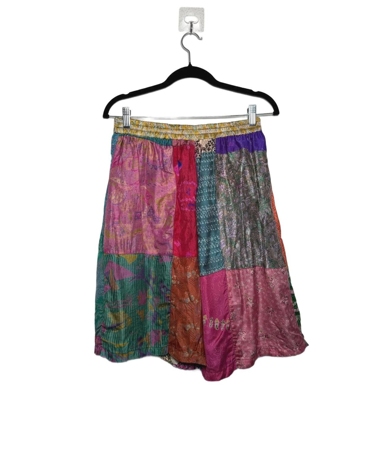 Other Vintage Indie Boho Silk Patchwork Shorts Jorts Size 28" / US 6 / IT 42 - 1 Thumbnail