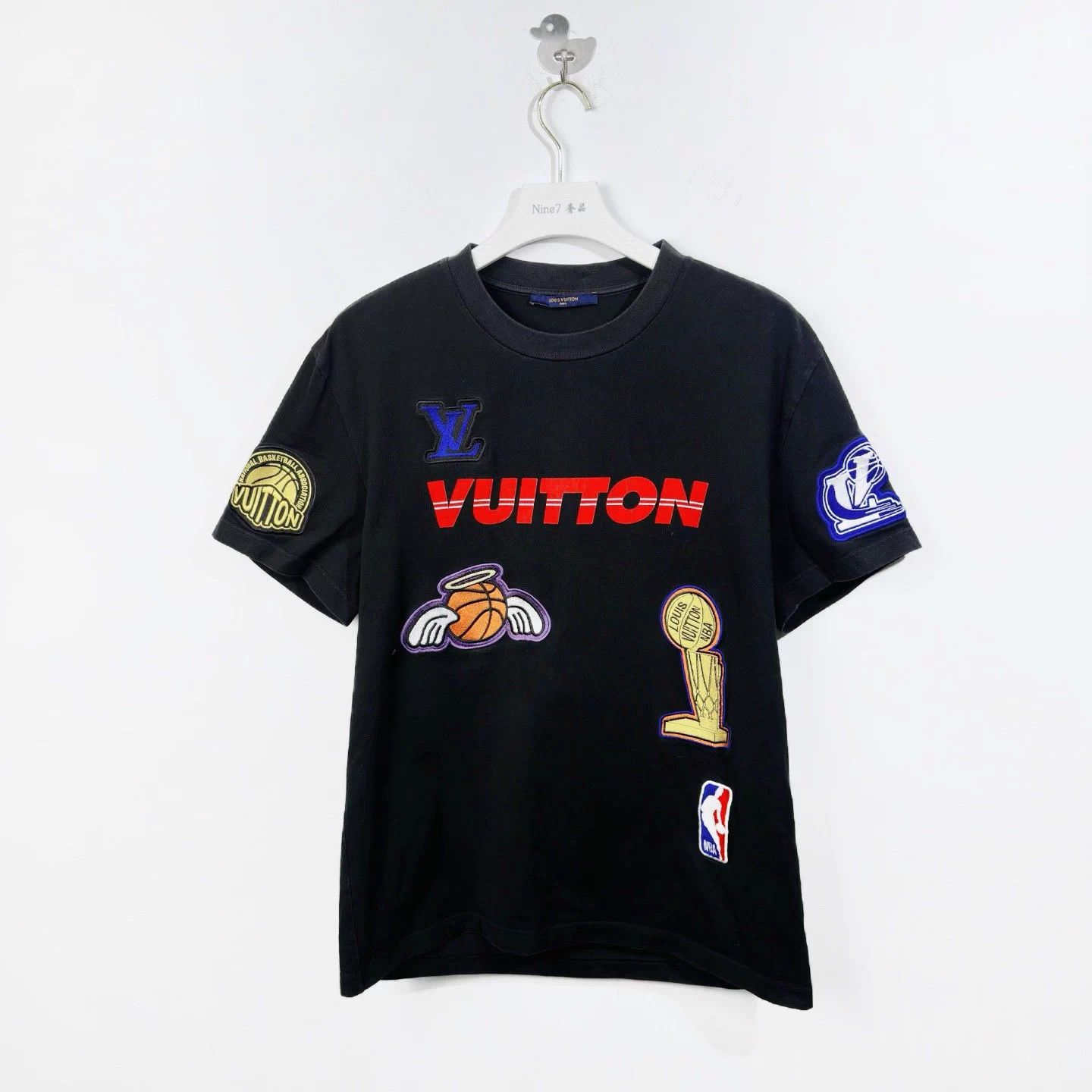 Other LV x NBA Multi Logo Embroidery Black T-shirt Size US L / EU 52-54 / 3 - 1 Thumbnail