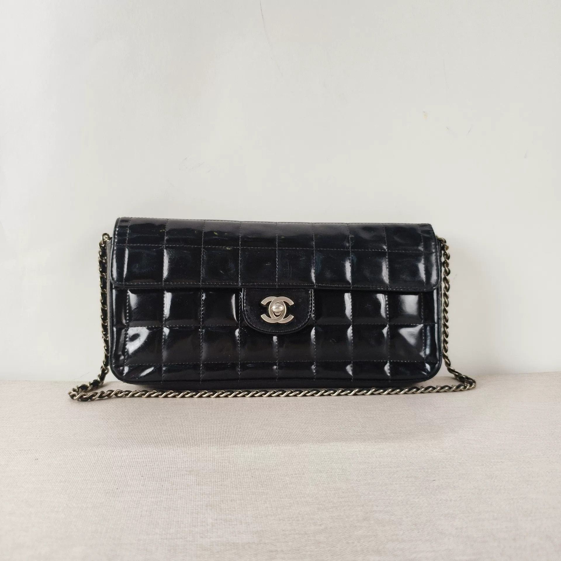 Chanel Pre-loved Bag Very good condition Size ONE SIZE - 1 Thumbnail
