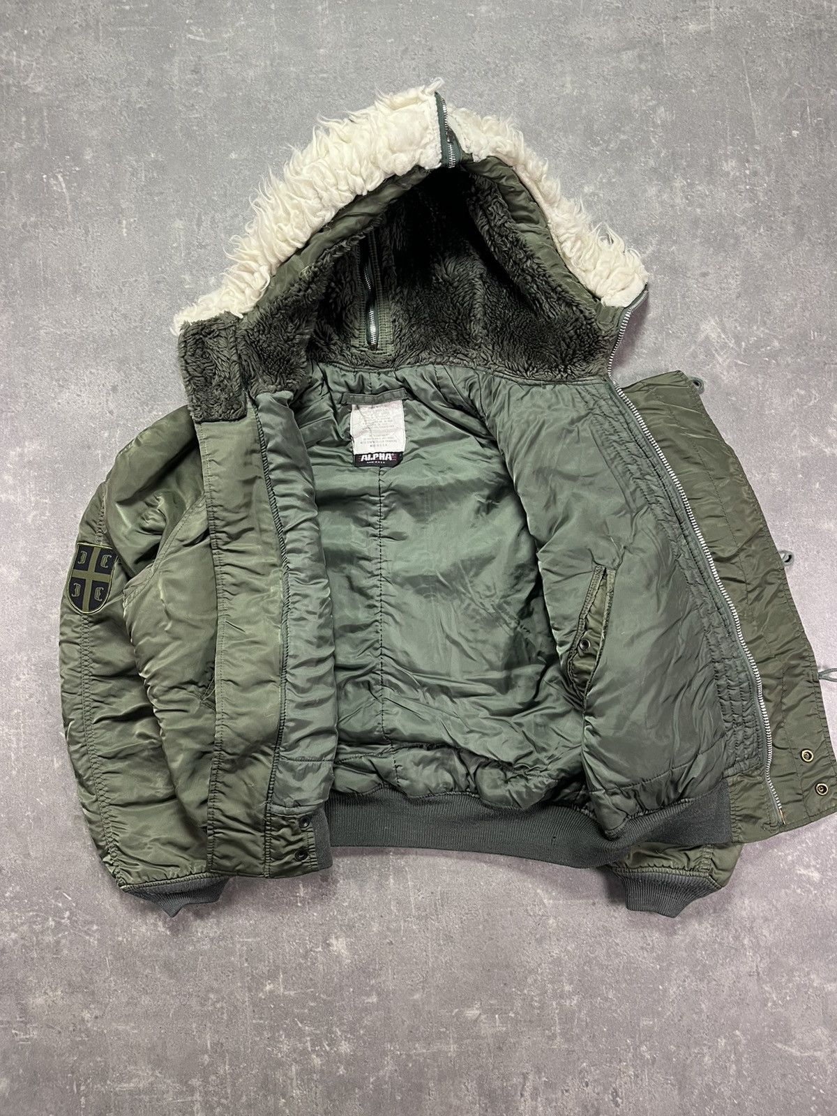 Alpha Industries 80s/90s Alpha Industries N-2B Faux Fur Hooded Bomber Jacket Size US XL / EU 56 / 4 - 10 Thumbnail