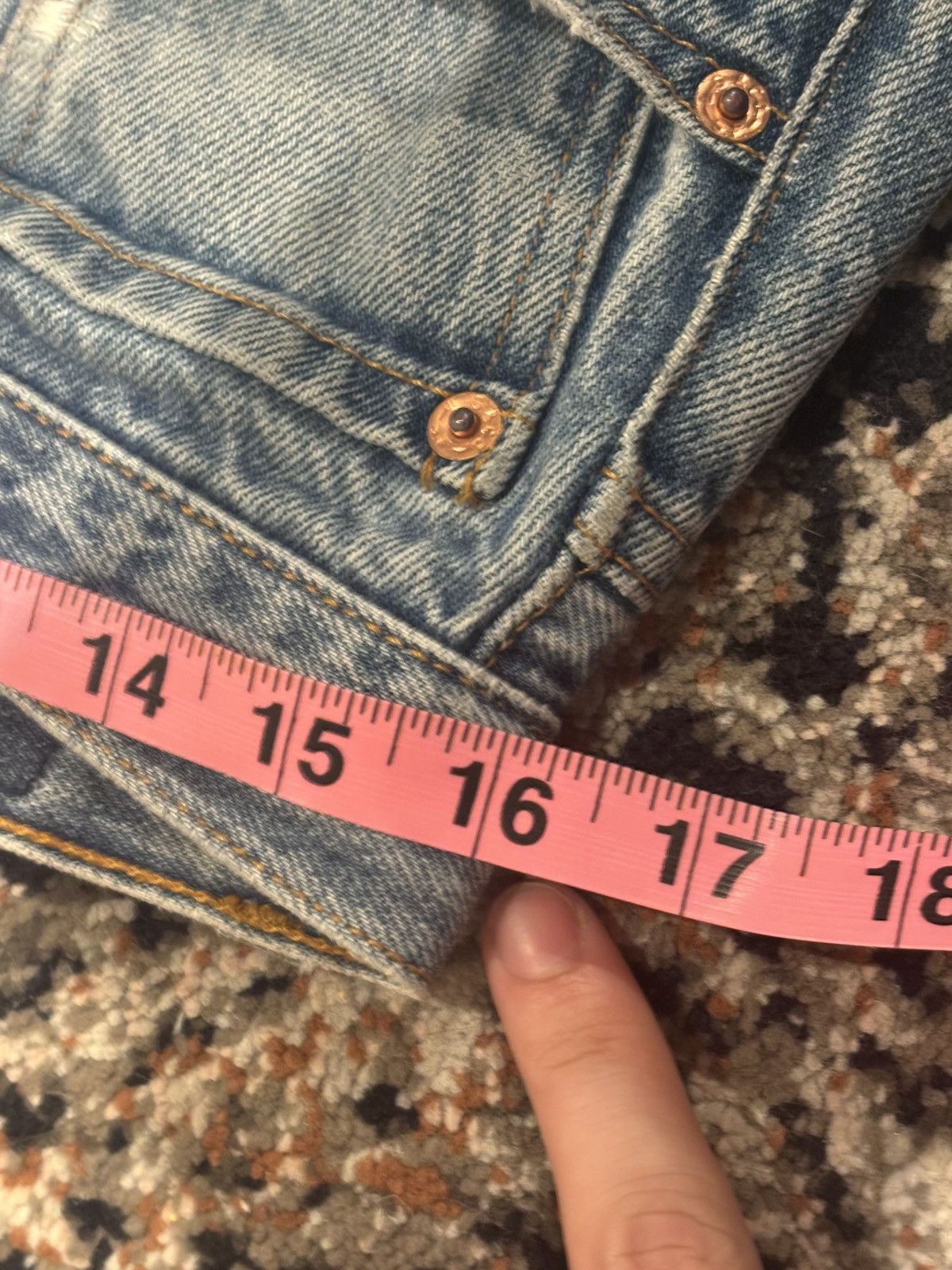 Levi's 1980s Levi's 501xx Distressed Light Wash Blue Jeans 32 x 30 Size US 32 / EU 48 - 7 Thumbnail