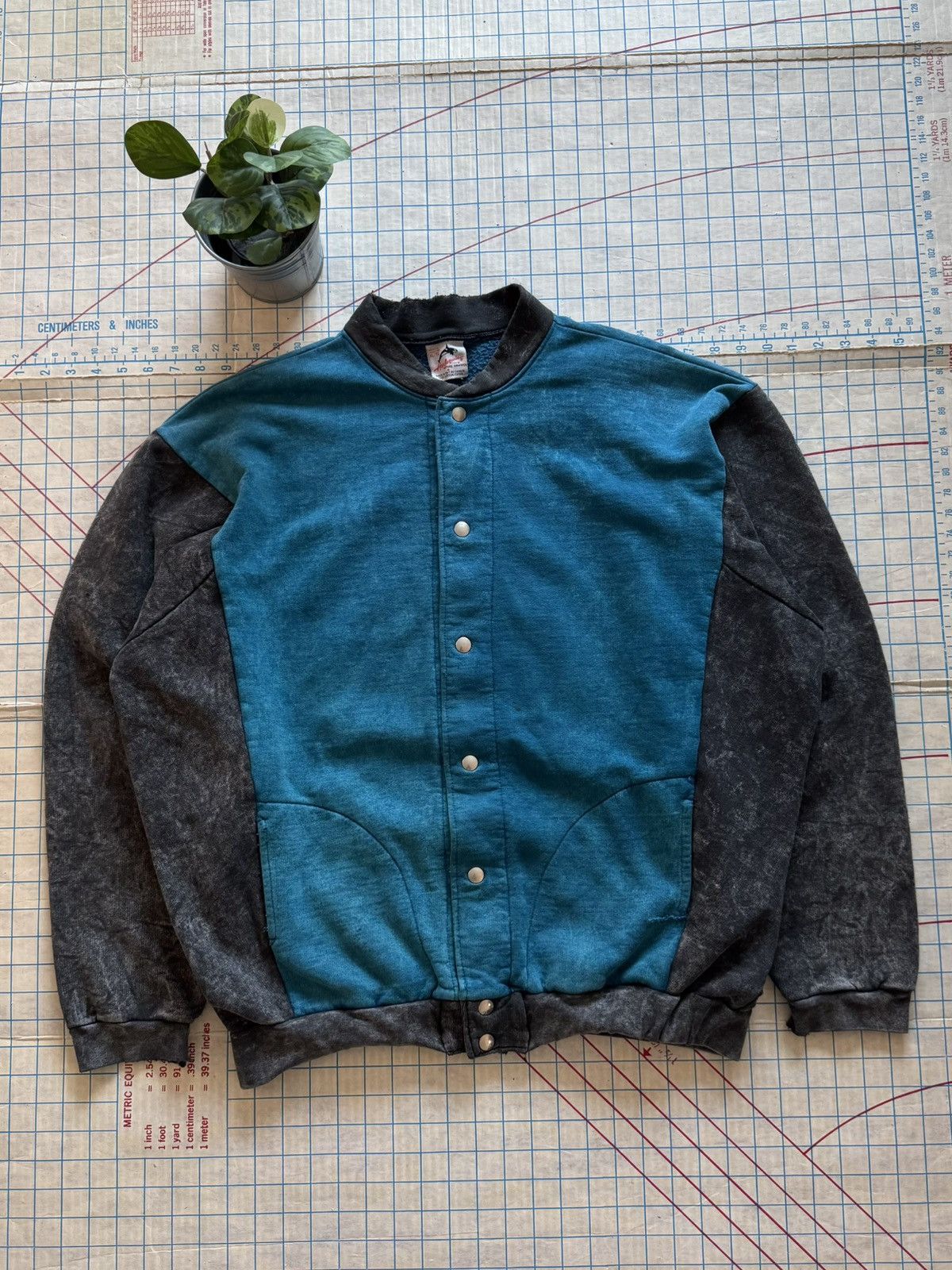 Vintage Vintage Harlequin Graphics Wolf Graphic Cotton Bomber Jacket Size US XL / EU 56 / 4 - 6 Thumbnail