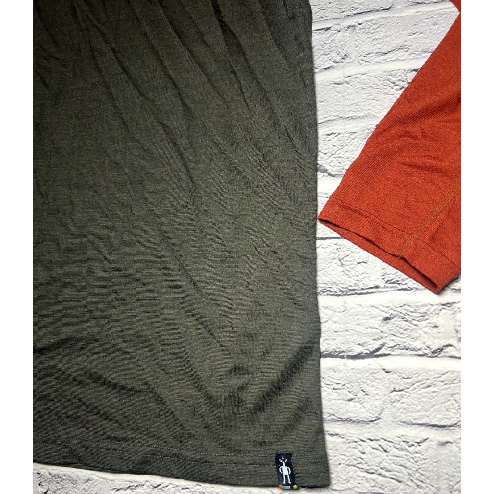 Smartwool SmartWool Merino Wool Blend Henley Style T-Shirt Long Sleeve Mens S Black Striped Pullover Regular Fit Activewear Hiking Shirt Size US S / EU 44-46 / 1 - 2 Thumbnail