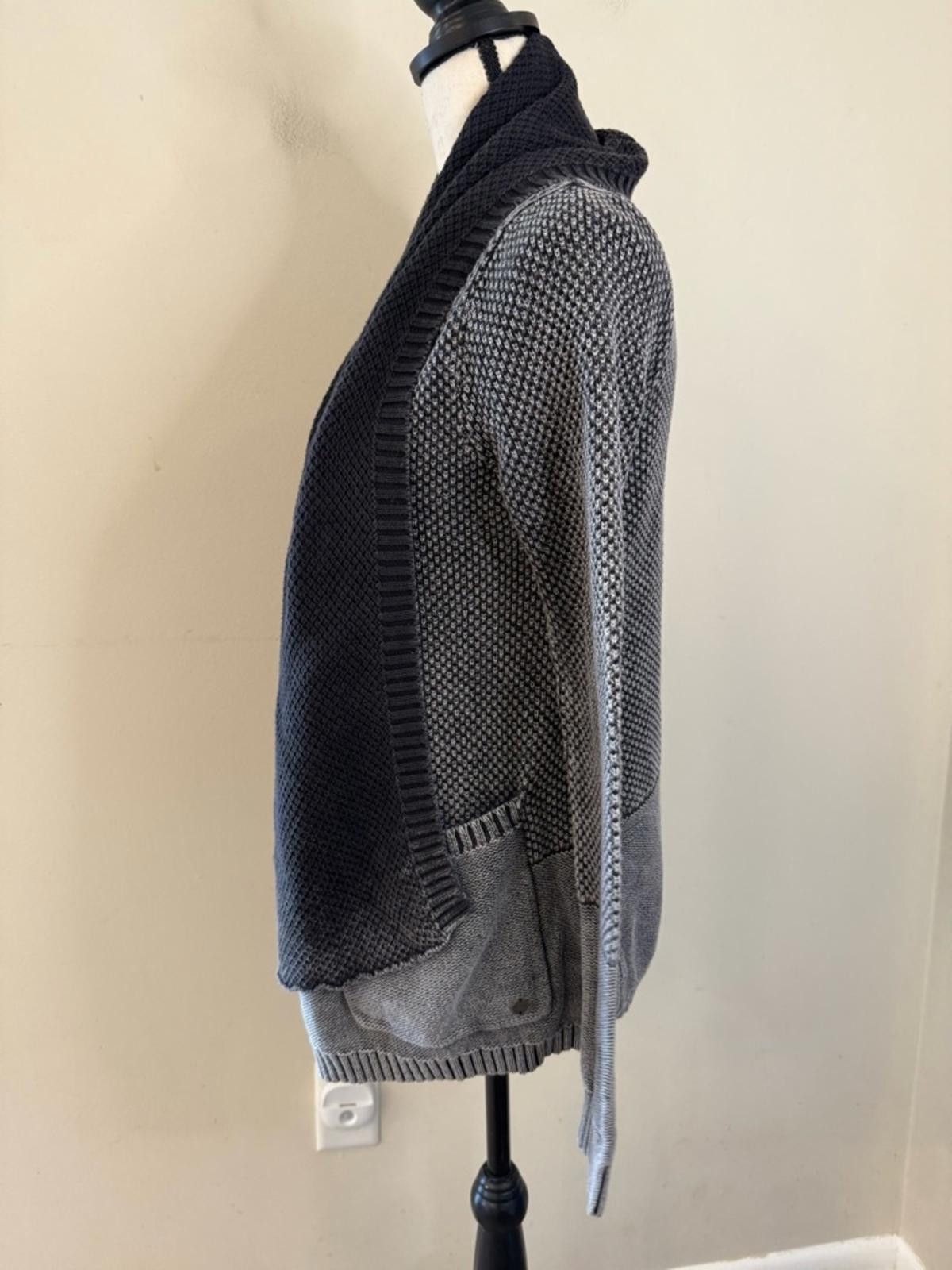 Other Ripcurl chunky knit gray distressed cardigan sweater SZ XS Size XS / US 0-2 / IT 36-38 - 3 Thumbnail