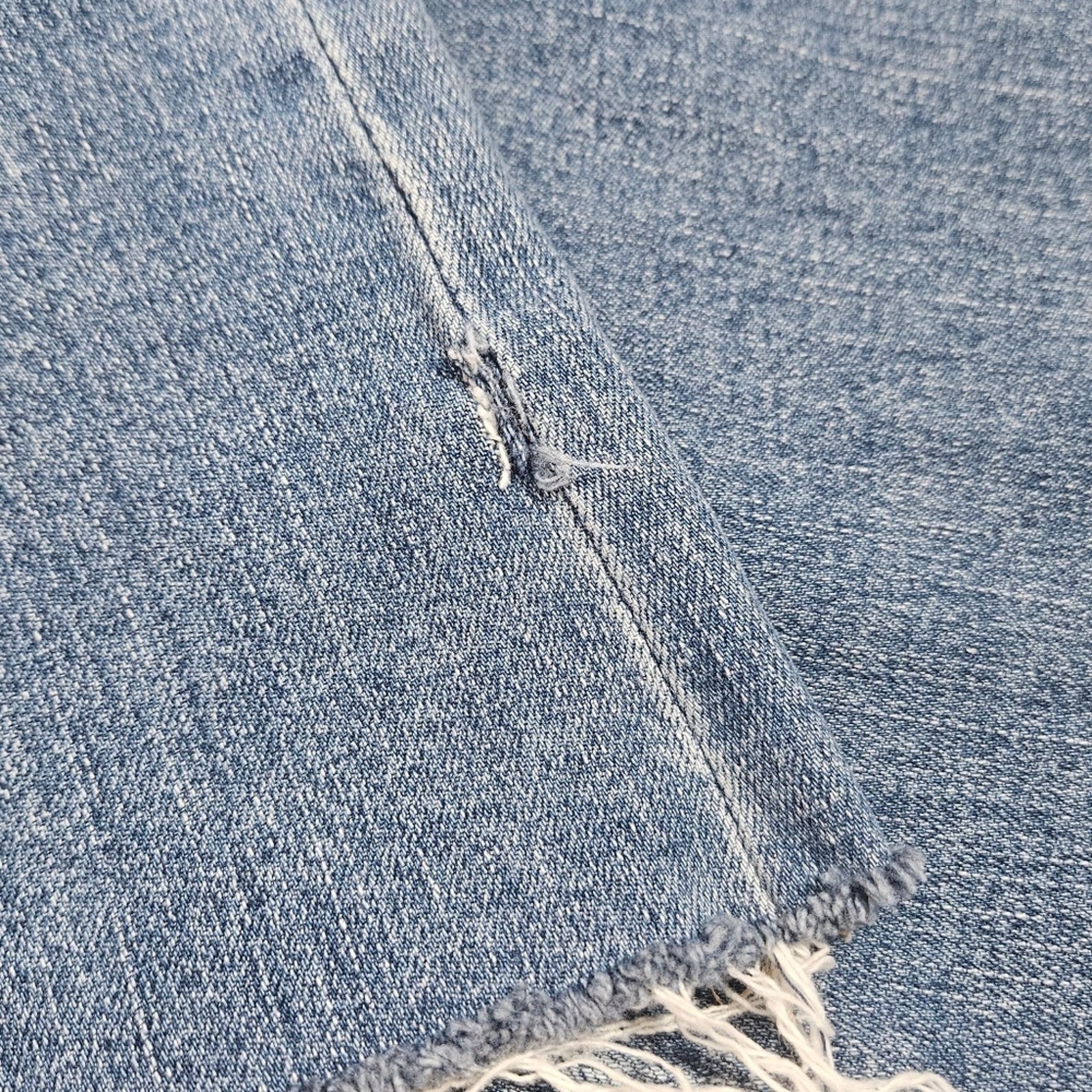 Frame FRAME Denim Le High Flare Medium Wash Raw Hem Jeans, size 28 Size 28" / US 6 / IT 42 - 6 Thumbnail