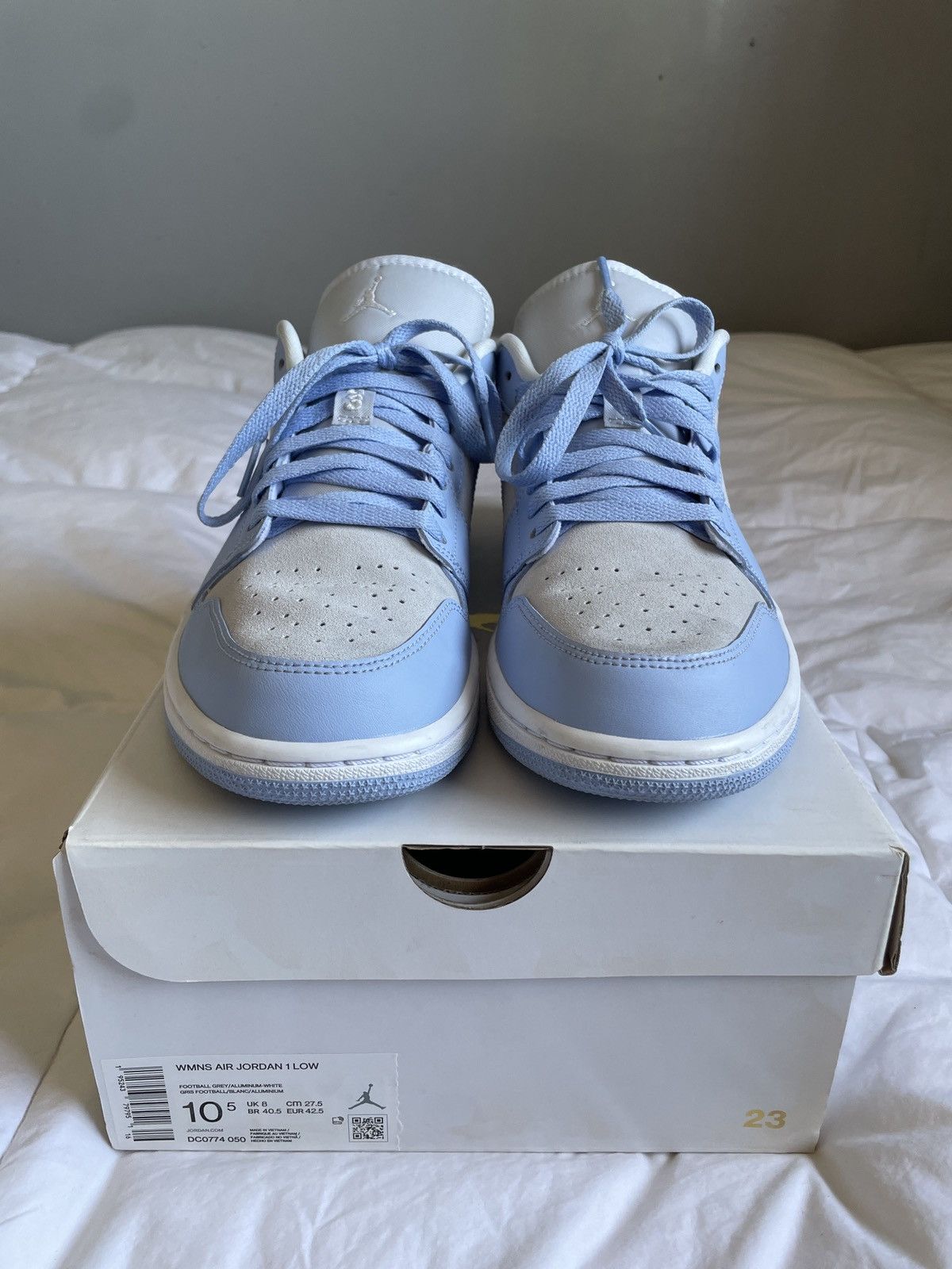 Nike Air Jordan 1 low Size US 8.5 / EU 41-42 - 5 Thumbnail