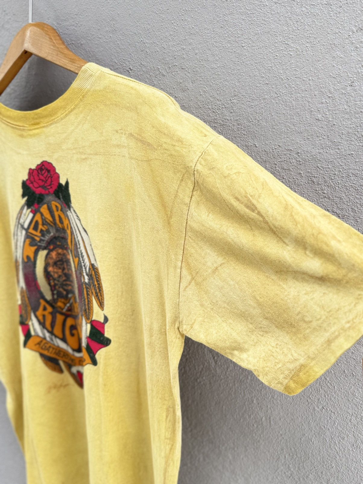 Arts & Science Vintage 90s Tribal Right American Leader Artwork Graphic Tee Size US XL / EU 56 / 4 - 12 Thumbnail