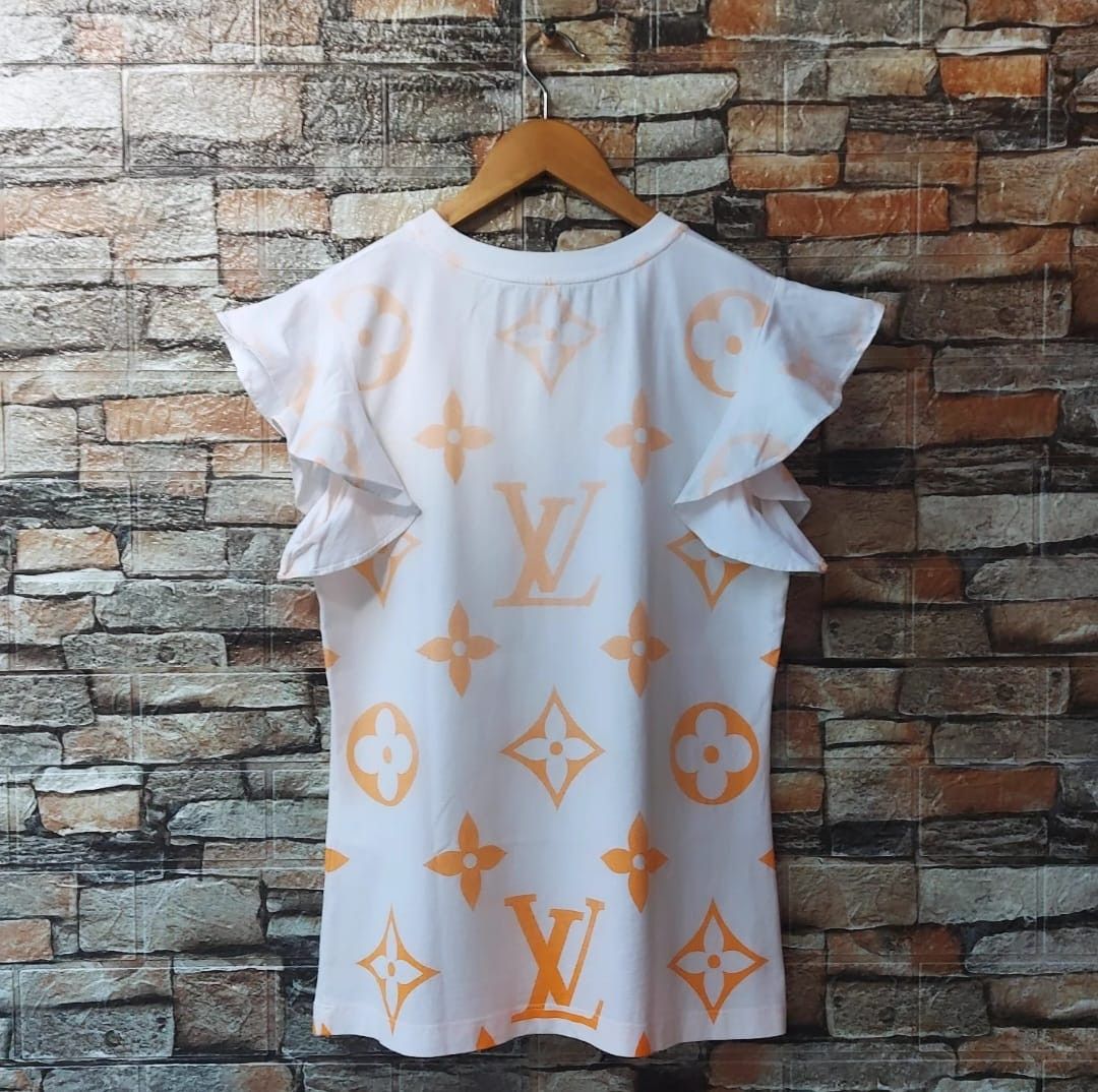 Louis Vuitton Louis Vuitton Monogram Tshirt Size M / US 6-8 / IT 42-44 - 2 Thumbnail