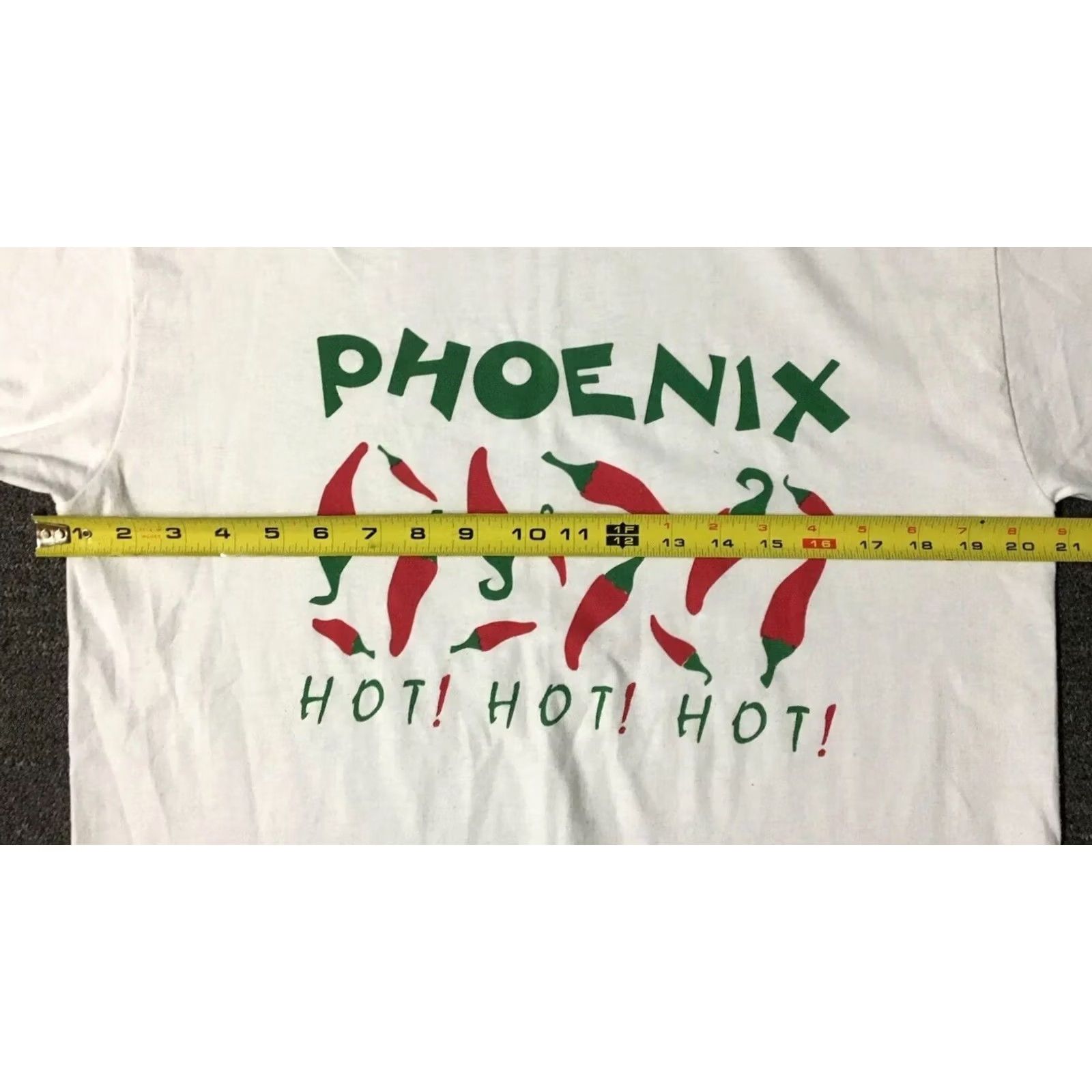 Hanes VINTAGE 90s Phoenix Arizona Chili Pepper Shirt M White Hanes T-Shirt Mens Short Sleeve Funny Retro Southwestern AZ Sun Graphic USA Sedona Suns AZ Size US M / EU 48-50 / 2 - 7 Thumbnail