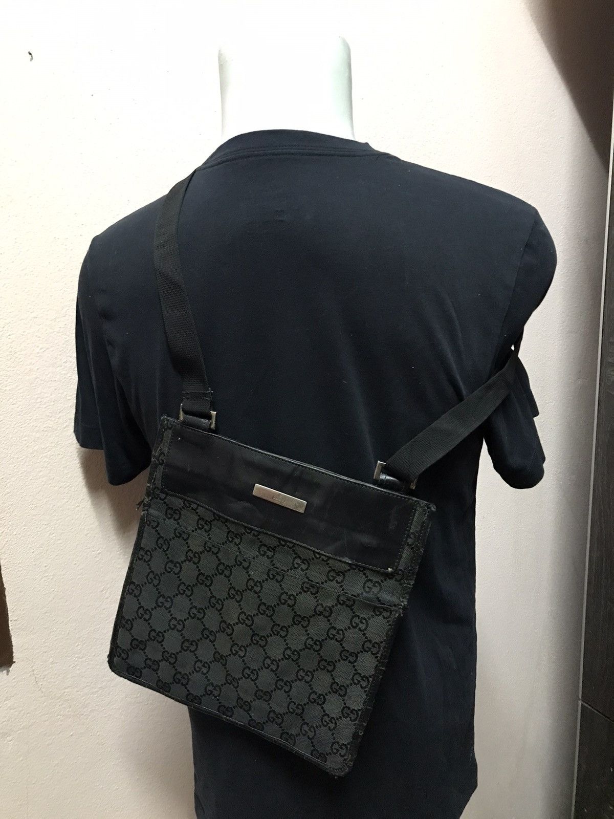 Gucci × Vintage AUTHENTIC GUCCI SHOULDER Size ONE SIZE - 1 Thumbnail