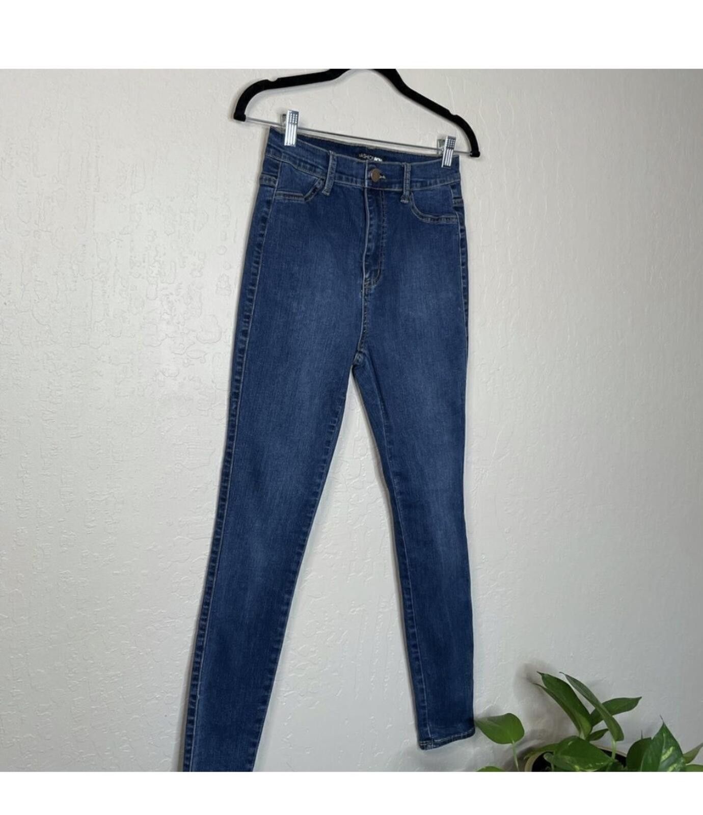 Fashion Nova (FASHION NOVA) high rise skinny jeans Size 30" / US 8 / IT 44 - 3 Thumbnail