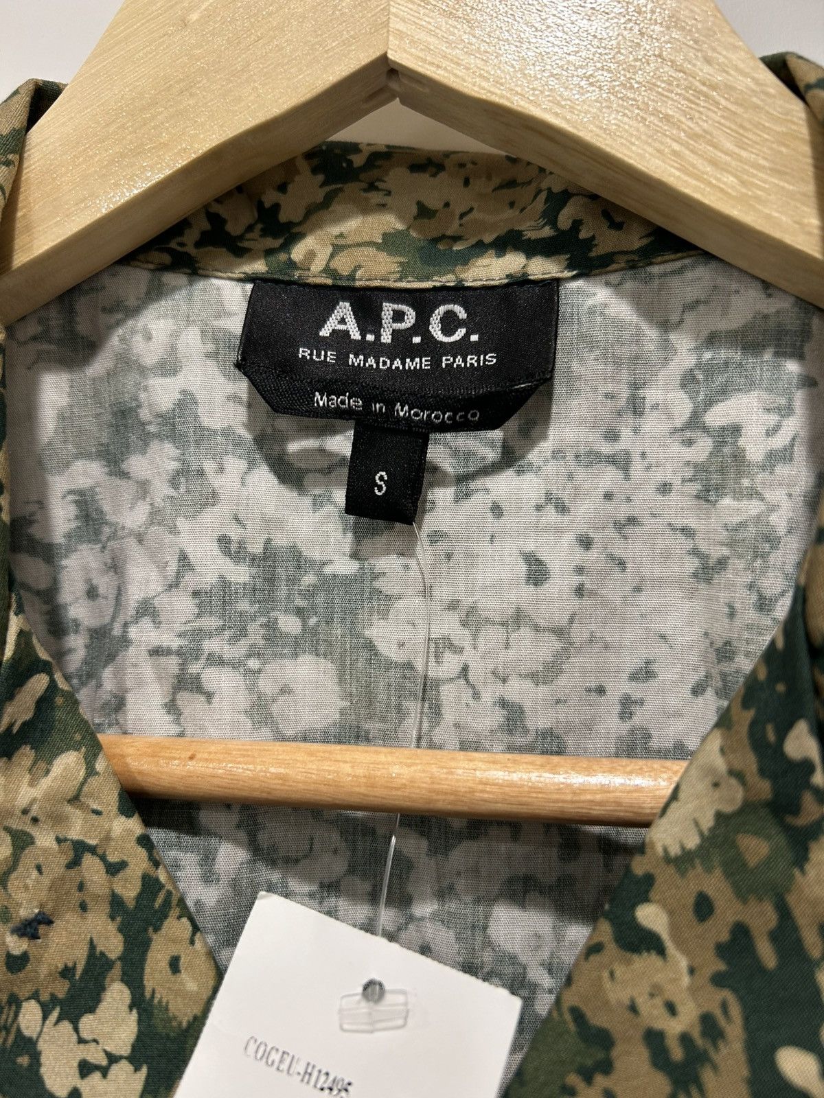 A.P.C. APC Lloyd Floral Camo Short Sleeve Shirt Size US S / EU 44-46 / 1 - 3 Thumbnail
