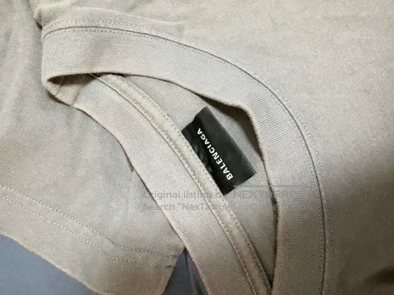 Balenciaga Balenciaga Front and Back Logo S Size Size US S / EU 44-46 / 1 - 3 Thumbnail