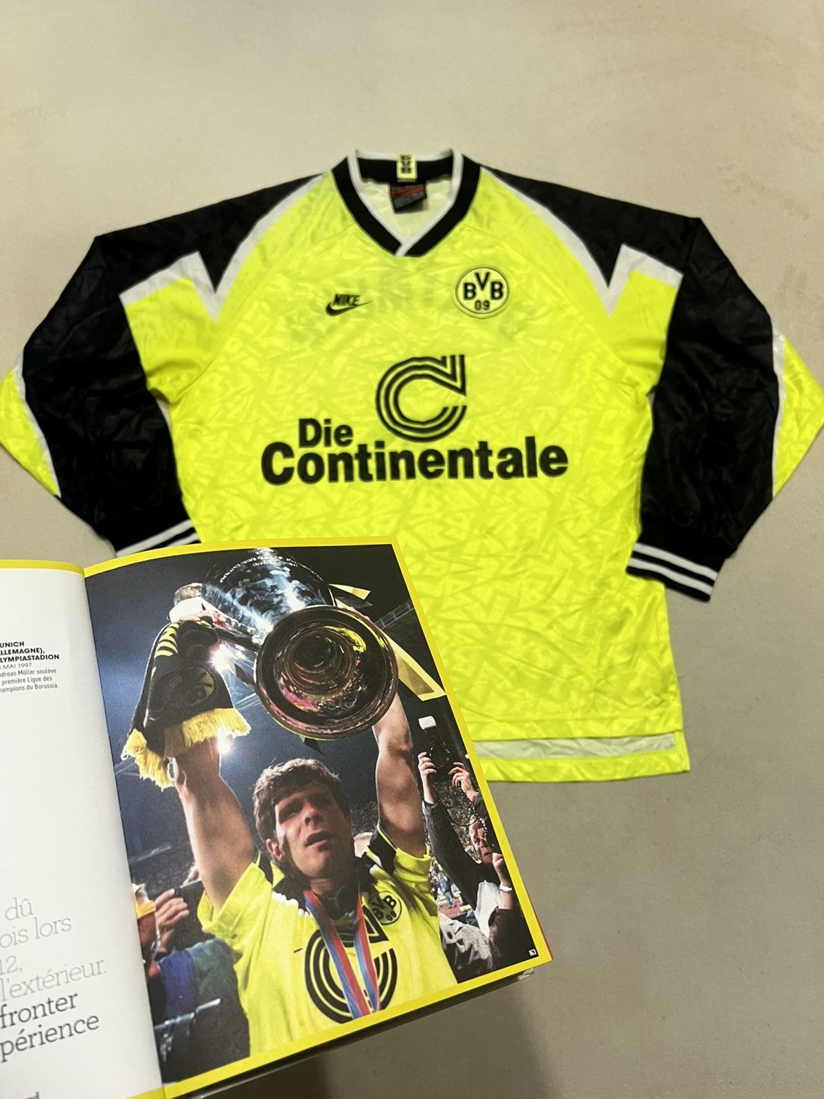 Nike Borussia dortmund 1995 Nike Home Longsleeve Jersey Size US L / EU 52-54 / 3 - 2 Thumbnail
