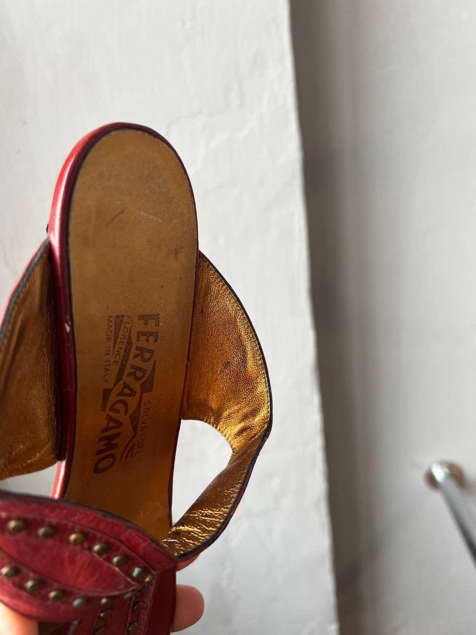 Salvatore Ferragamo SALVATORE FERRAGAMO RED GOLD LEATHER PATERN SLIDE SANDALS 38 Size US 8 / IT 38 - 18 Thumbnail