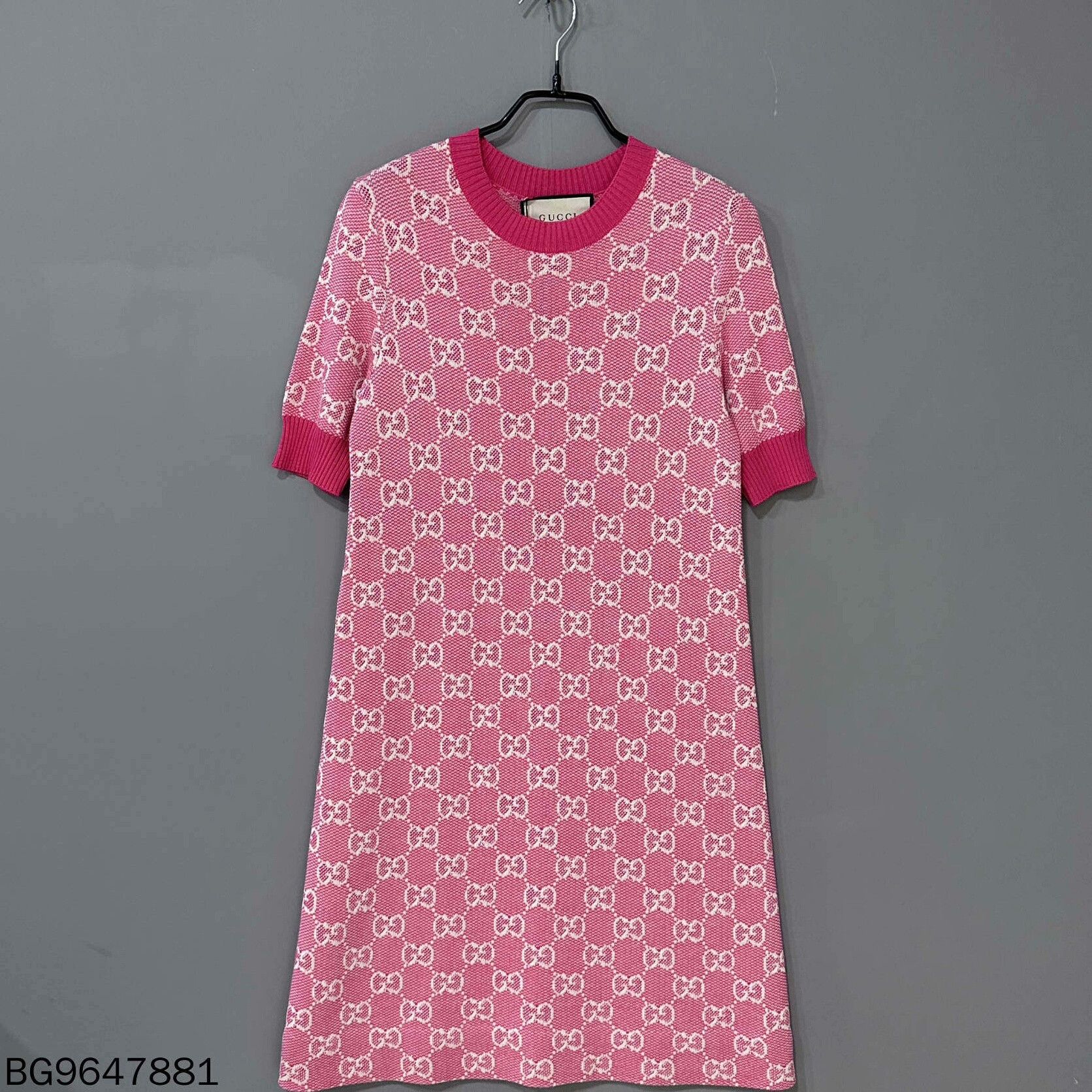 Gucci Gucci Knit Pink T-Shirt XS Women Size XS / US 0-2 / IT 36-38 - 1 Thumbnail