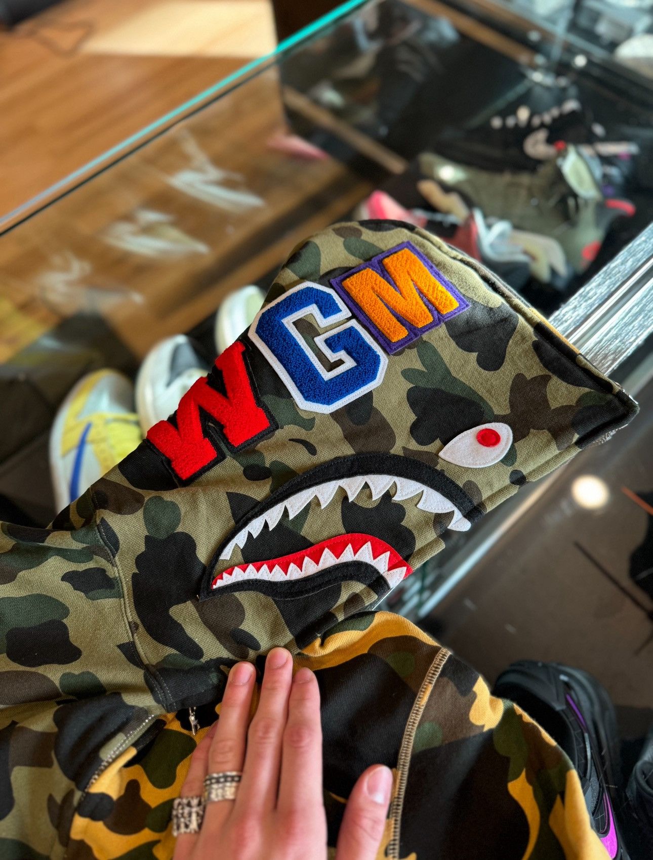 Bape Bape Full Zip Shark Hoodie Split Green/Tan Size US XXL / EU 58 / 5 - 2 Thumbnail