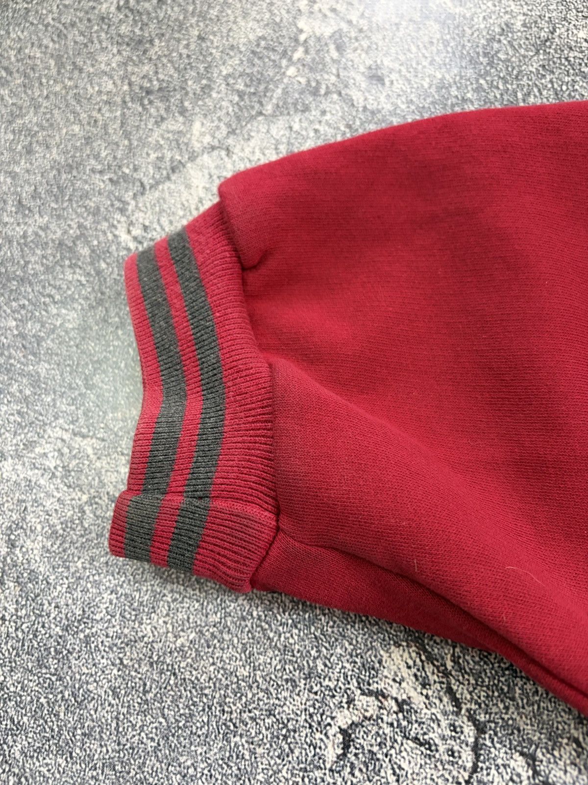 Nike Vintage 90s Nike Big Swoosh Red Crewneck Sweatshirt L Size US L / EU 52-54 / 3 - 12 Thumbnail