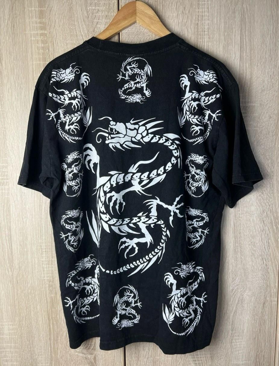 Vintage Black t-shirt with Y2k dragon Size US XL / EU 56 / 4 - 2 Thumbnail