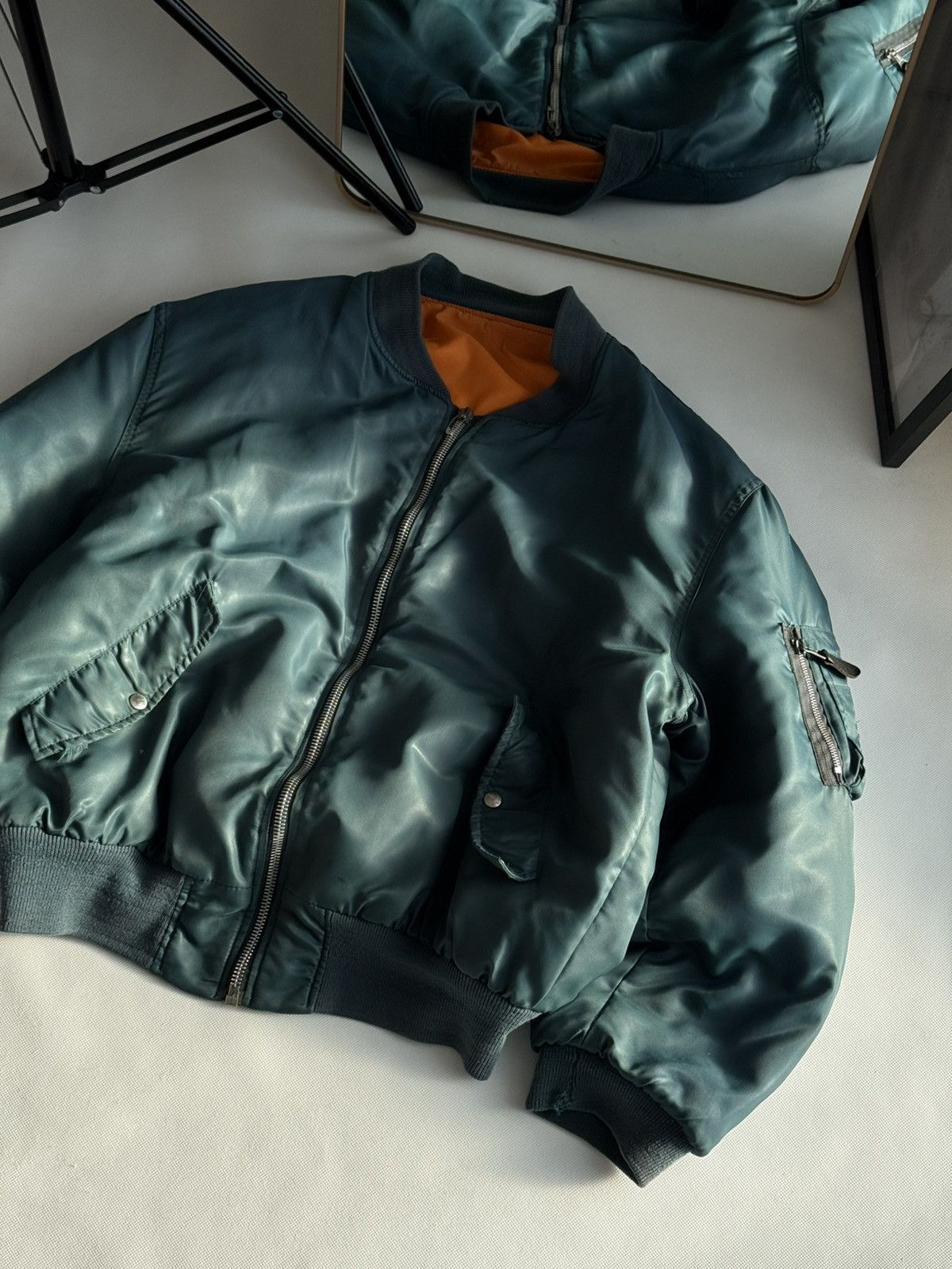 Vintage Vintage Boxy Faded MA1 Bomber Jacket Alpha Industries Style Size US L / EU 52-54 / 3 - 8 Thumbnail